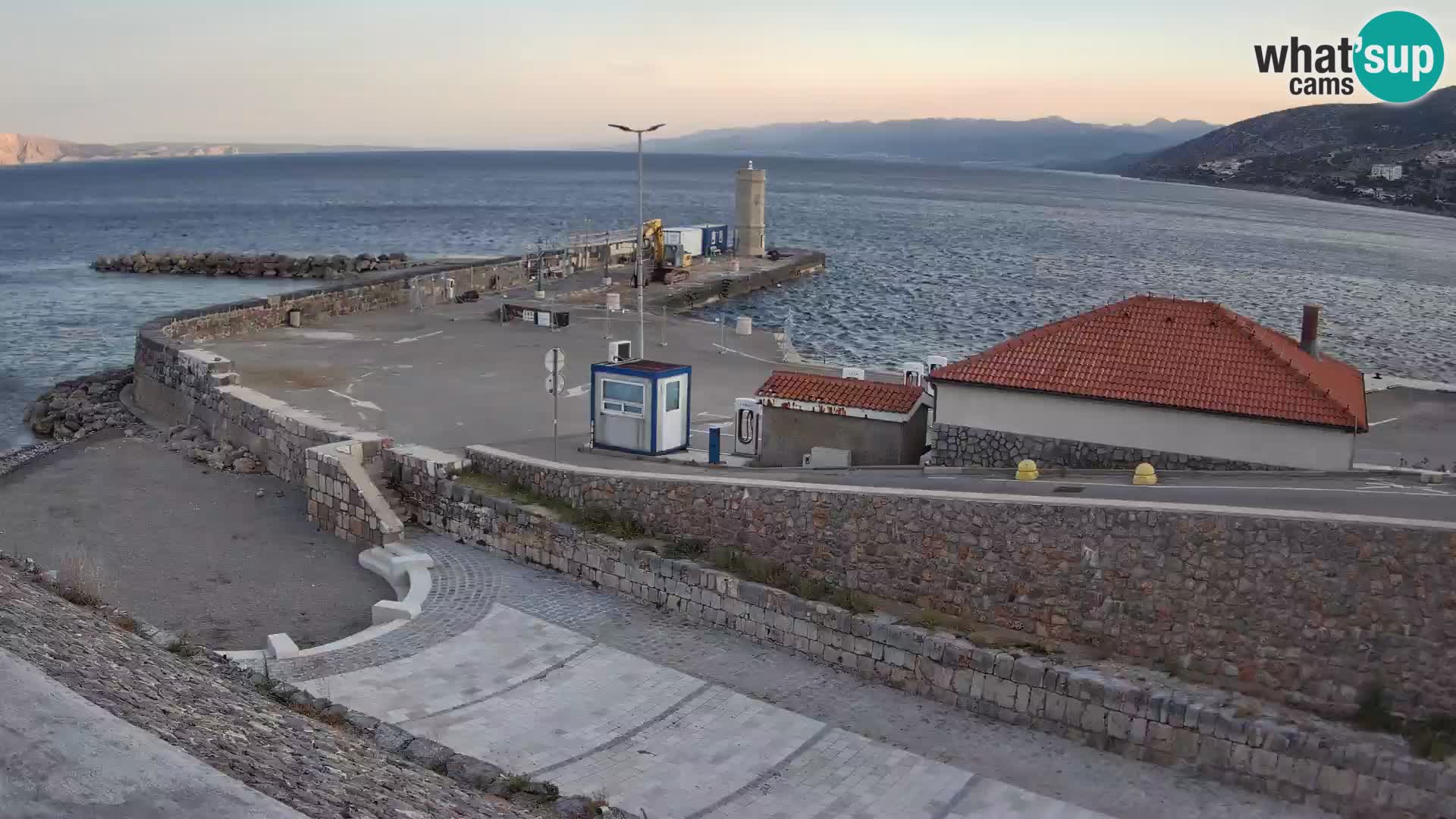 Senj Harbour Webcam – Breakwater & Lighthouse Live View