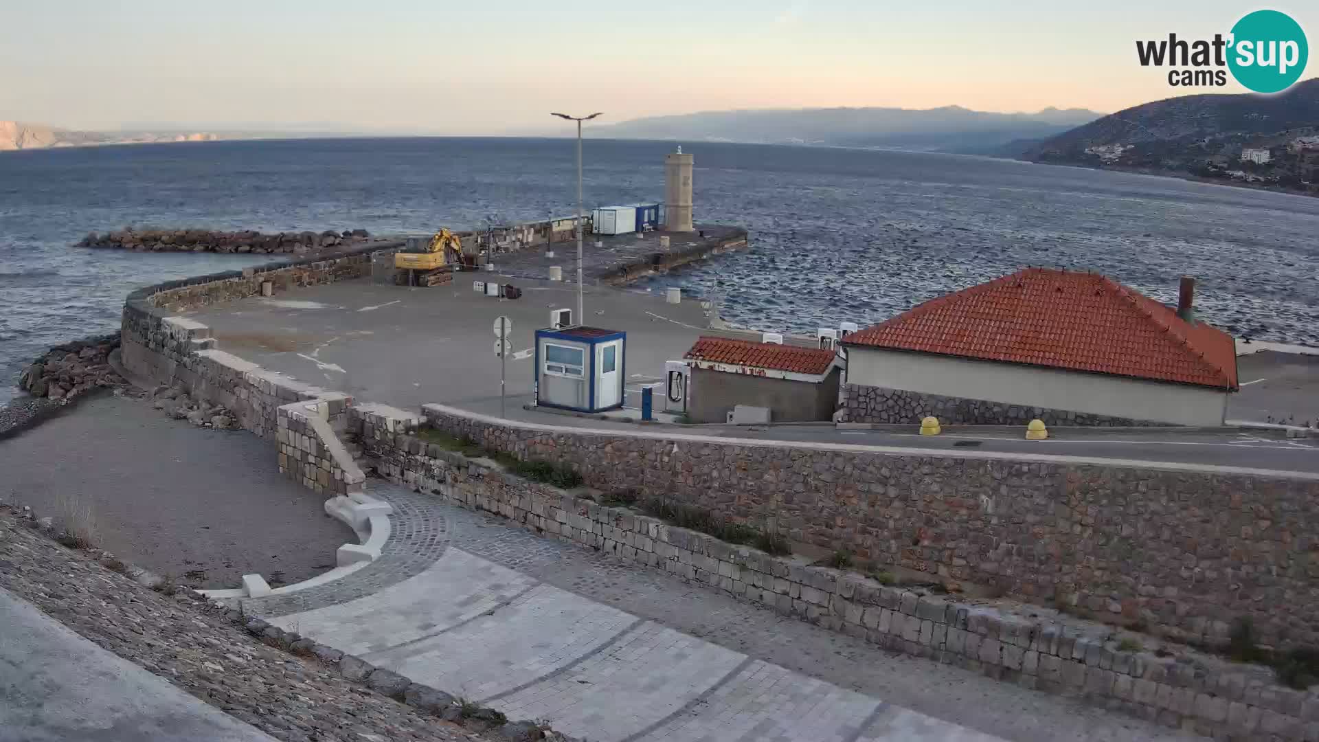Senj Harbour Webcam – Breakwater & Lighthouse Live View