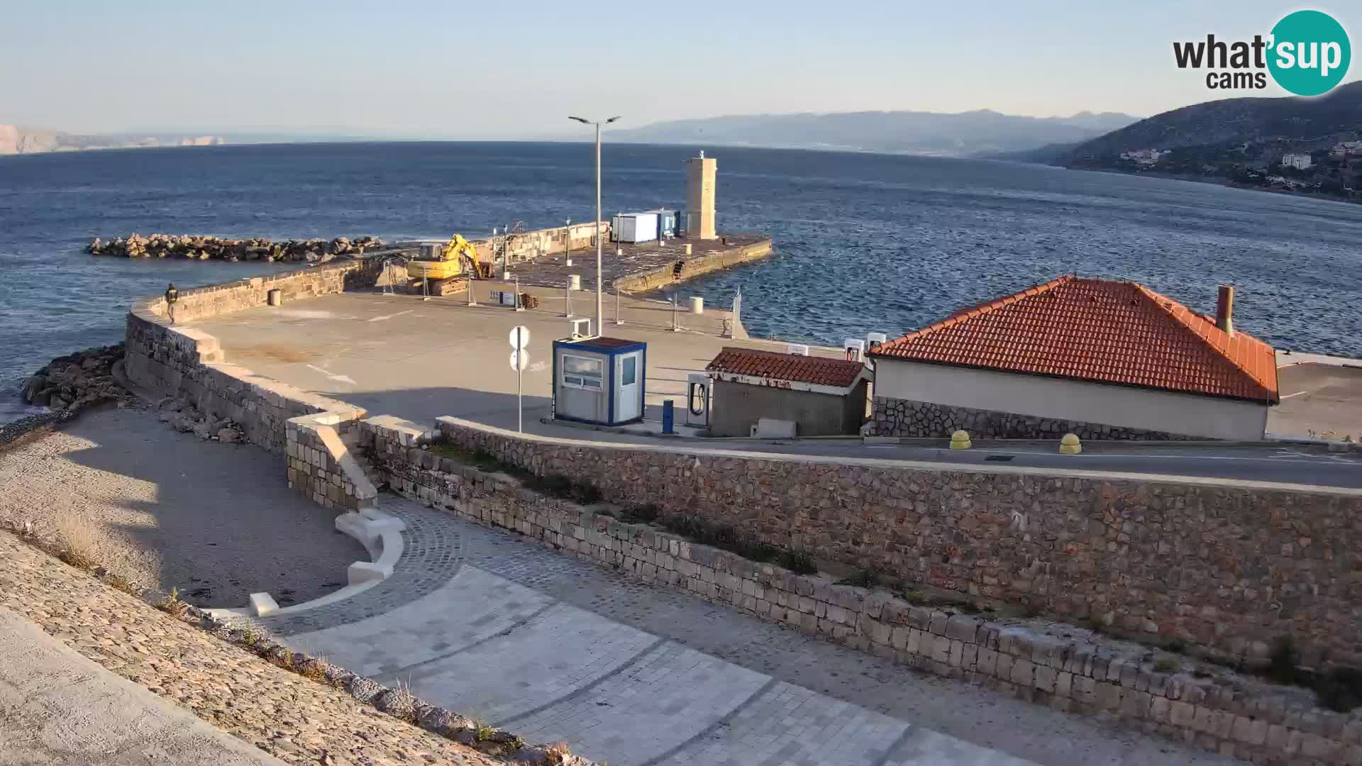 Webcam Porto di Segna – Frangiflutti e Faro in diretta