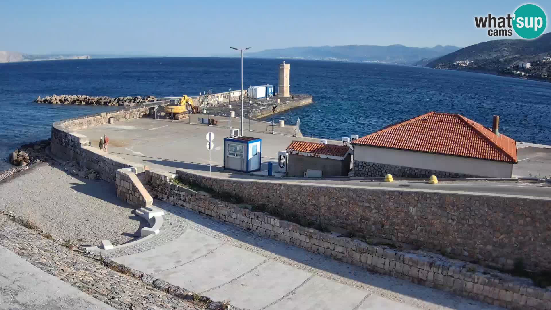 Webcam Porto di Segna – Frangiflutti e Faro in diretta