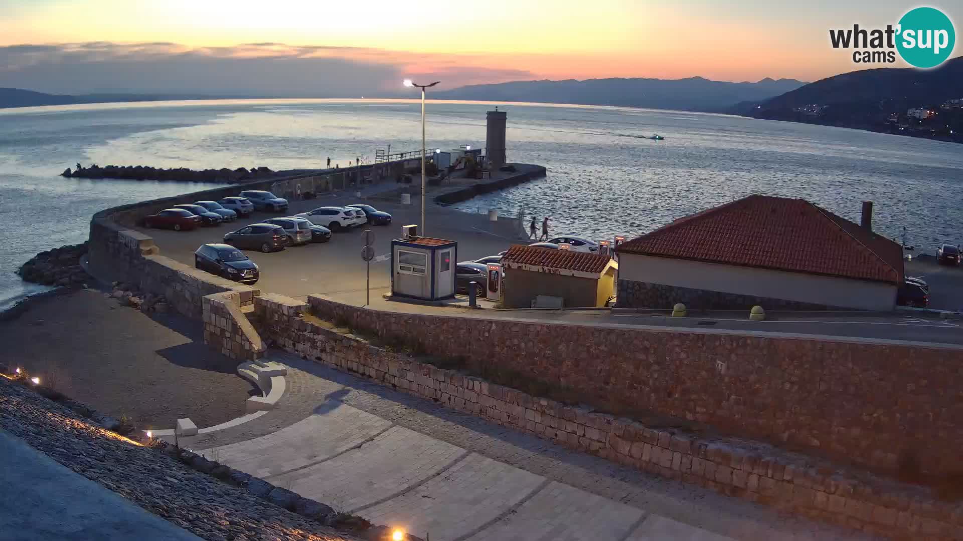 Senj Harbour Webcam – Breakwater & Lighthouse Live View