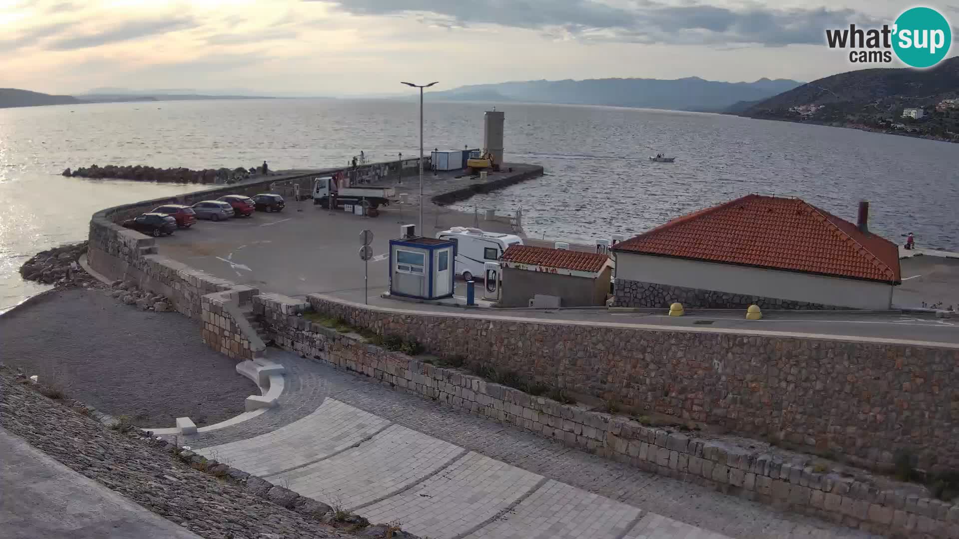 Senj Harbour Webcam – Breakwater & Lighthouse Live View