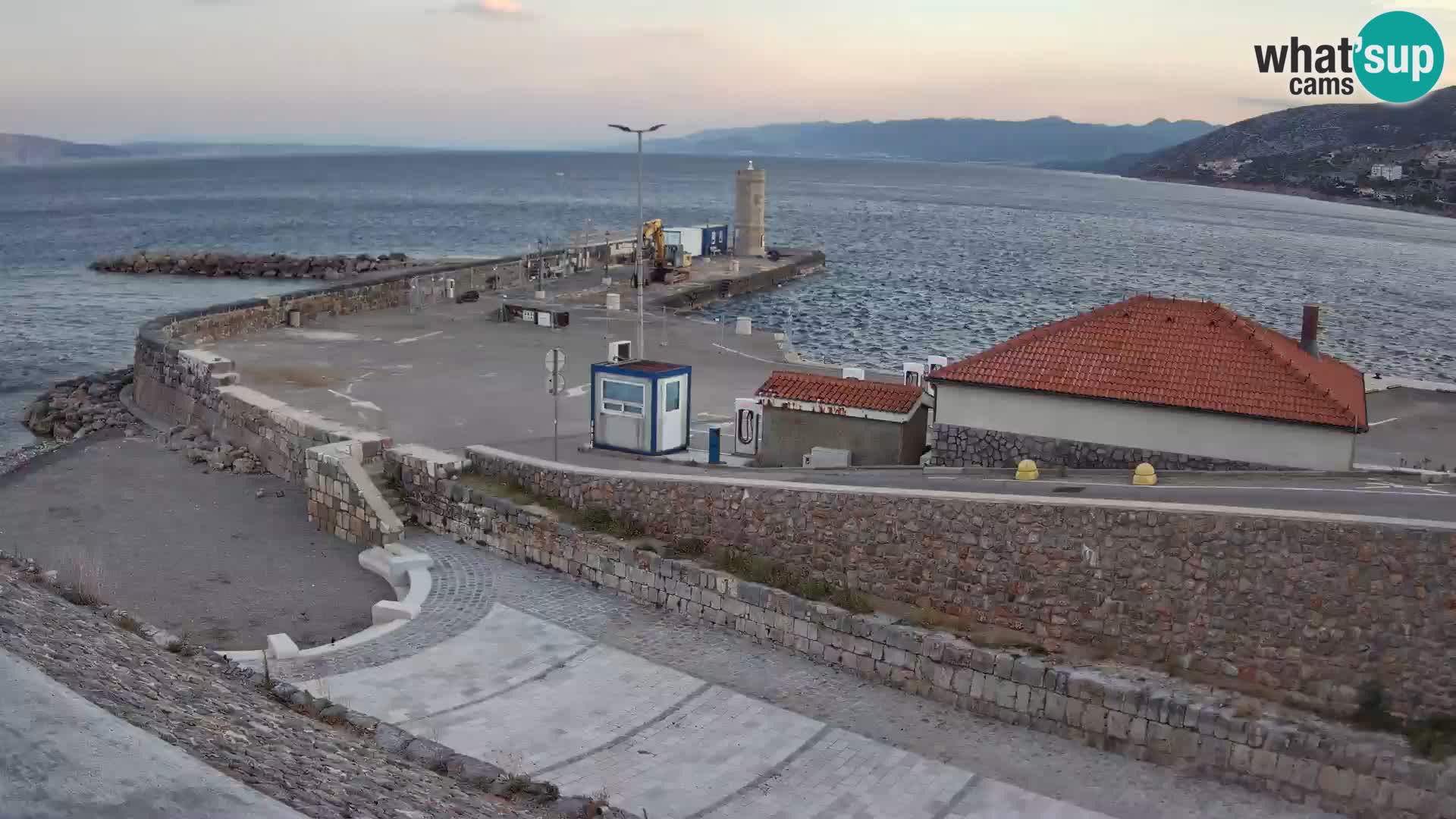 Senj Harbour Webcam – Breakwater & Lighthouse Live View
