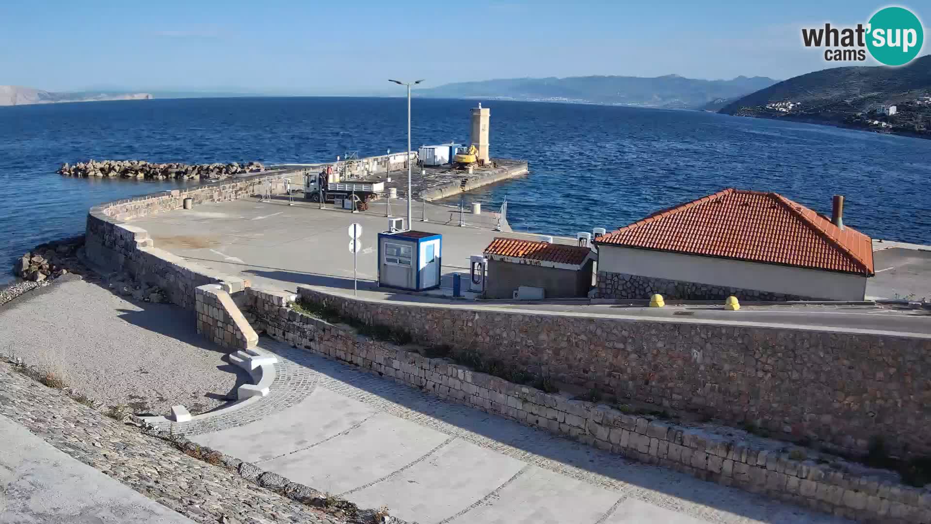 Webcam Porto di Segna – Frangiflutti e Faro in diretta
