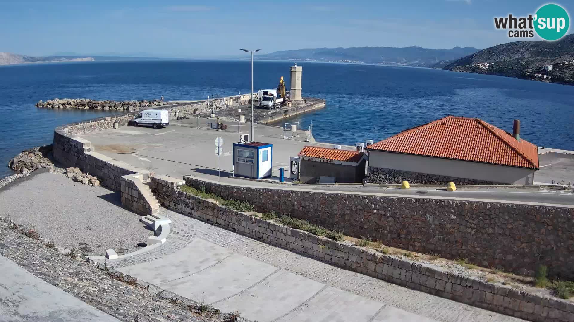 Web kamera Senj luka – Lukobran i svjetionik uživo