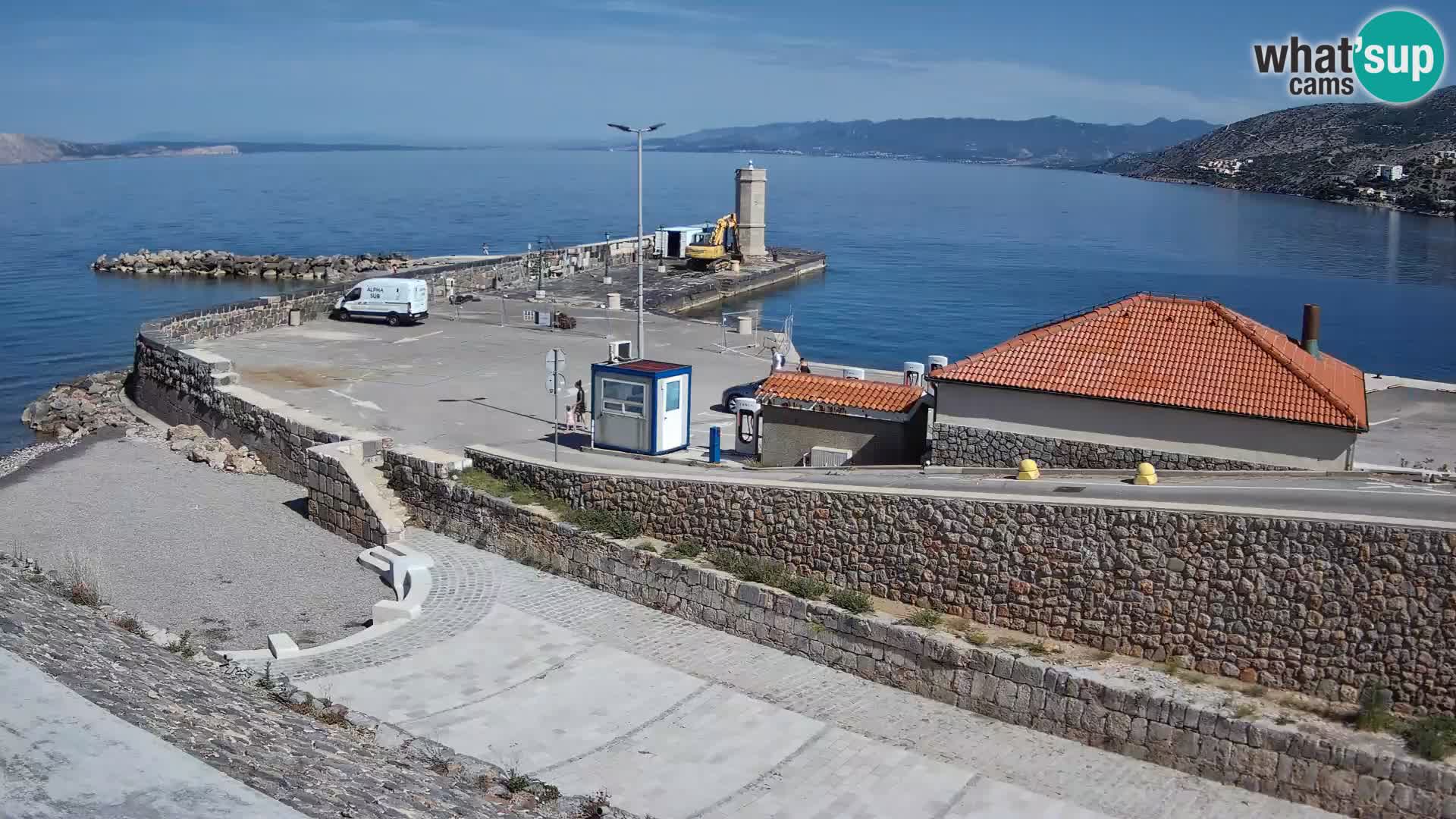 Webcam port de Senj – Vue sur la jetée et le phare