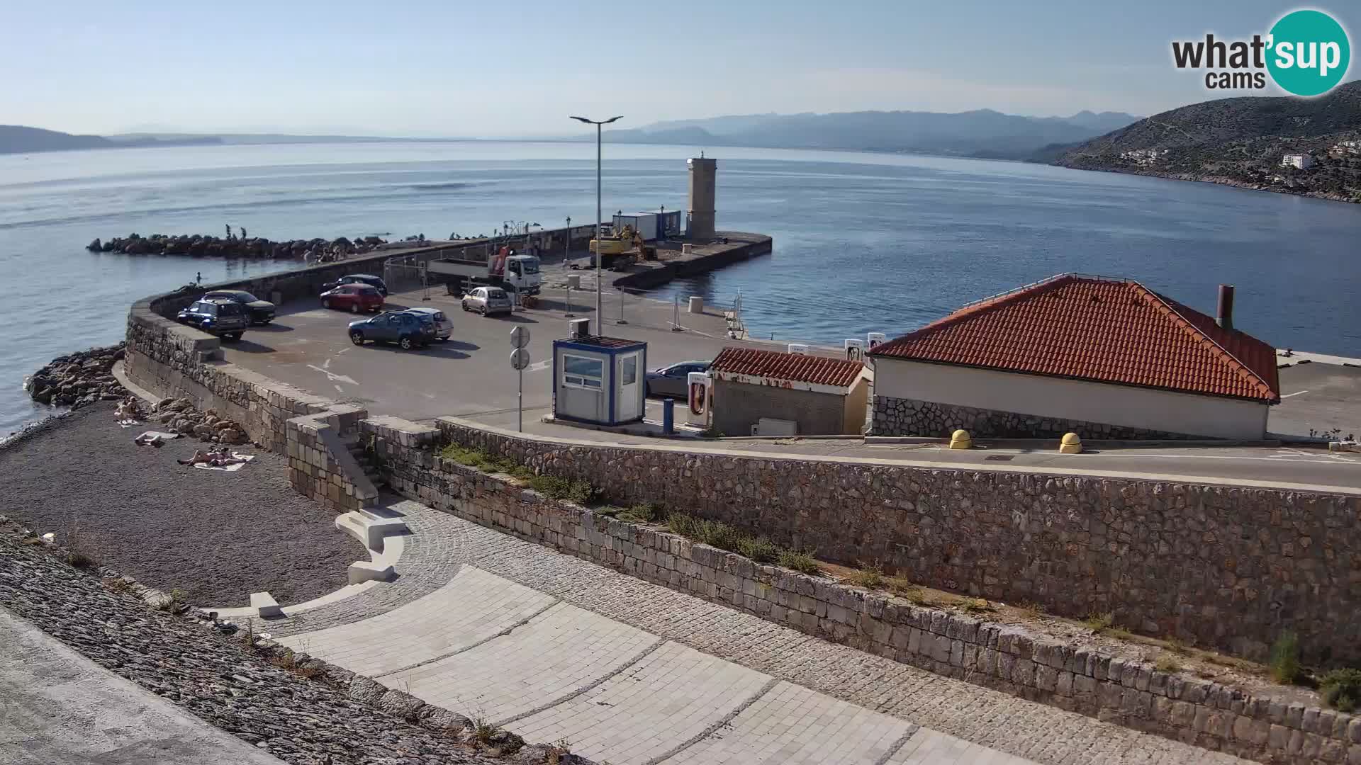 Webcam port de Senj – Vue sur la jetée et le phare