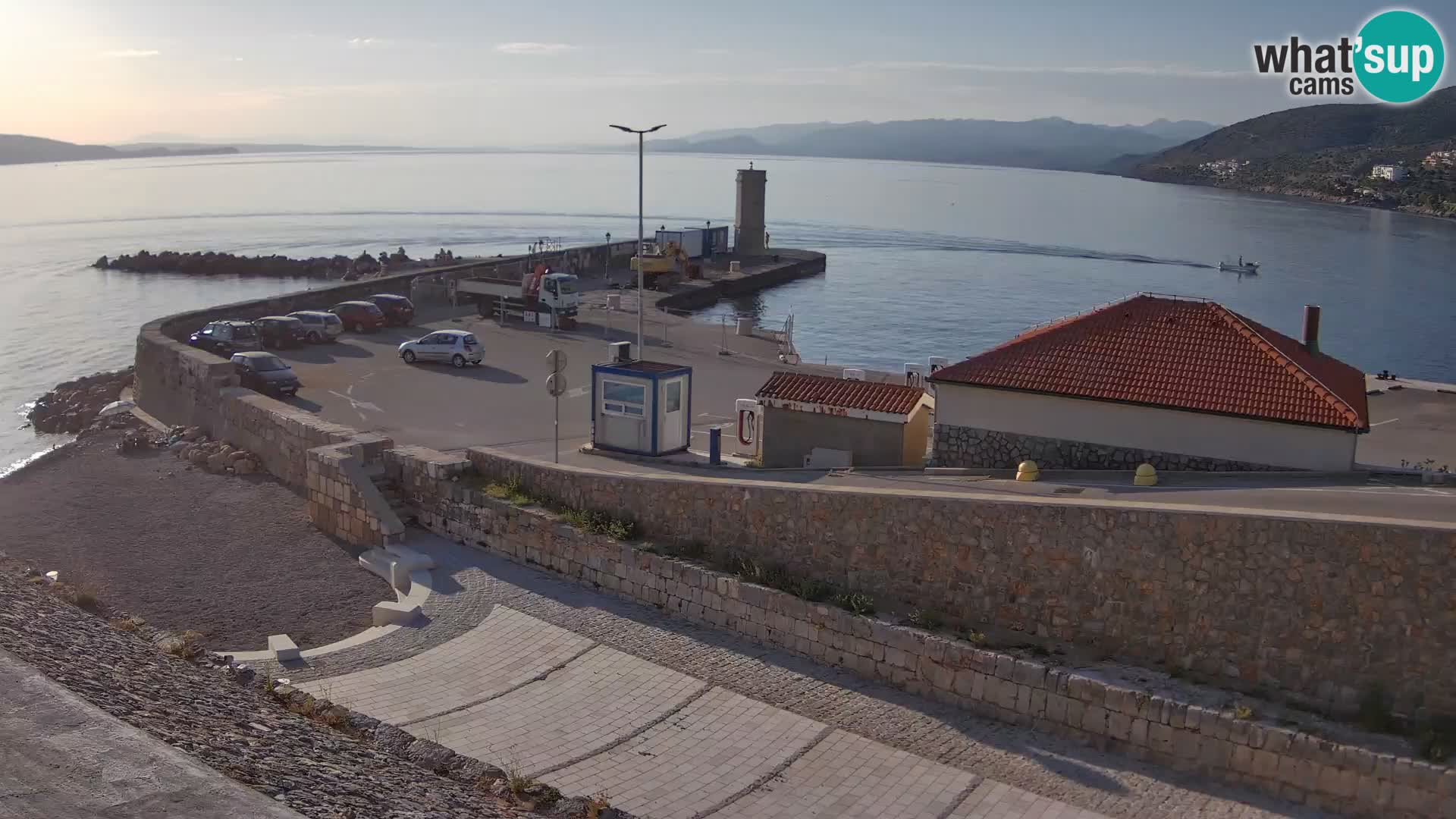 Webcam puerto de Senj – Rompeolas y faro en directo