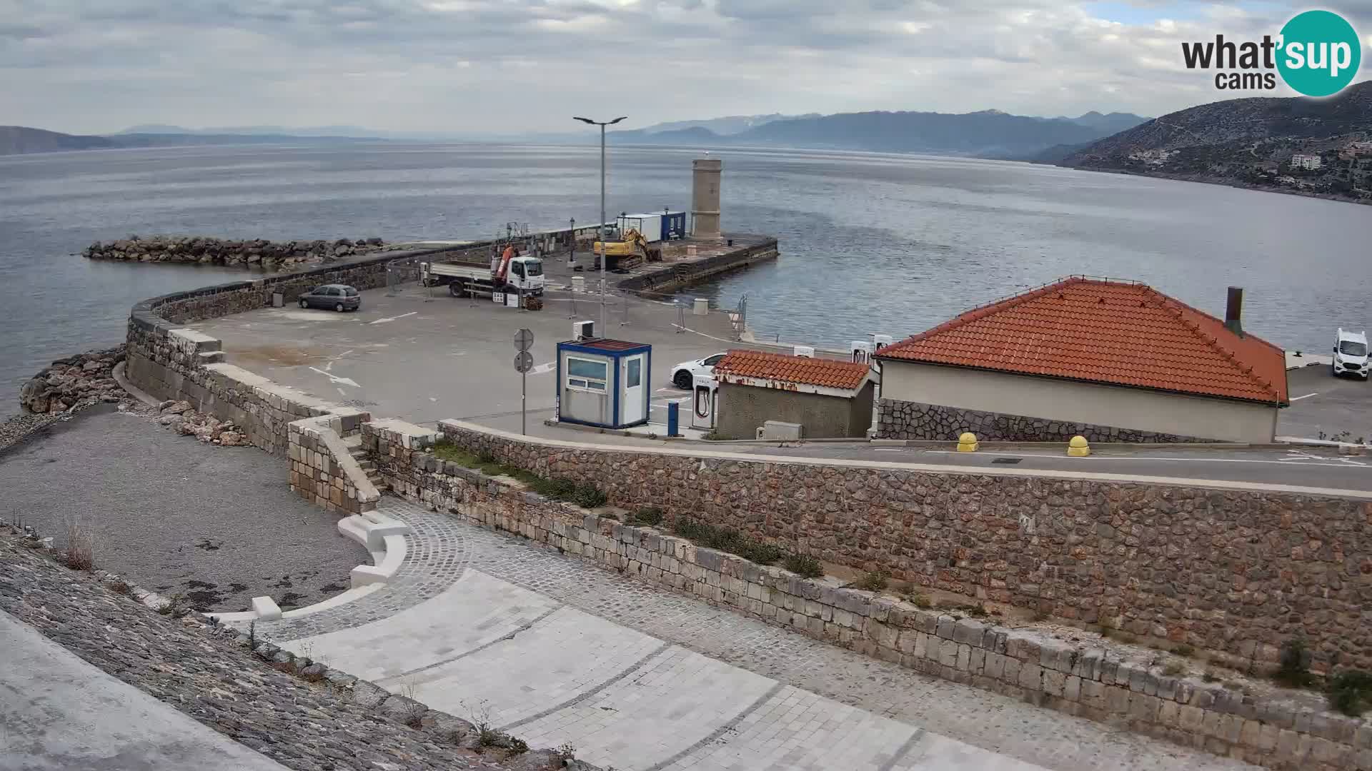 Webcam Porto di Segna – Frangiflutti e Faro in diretta