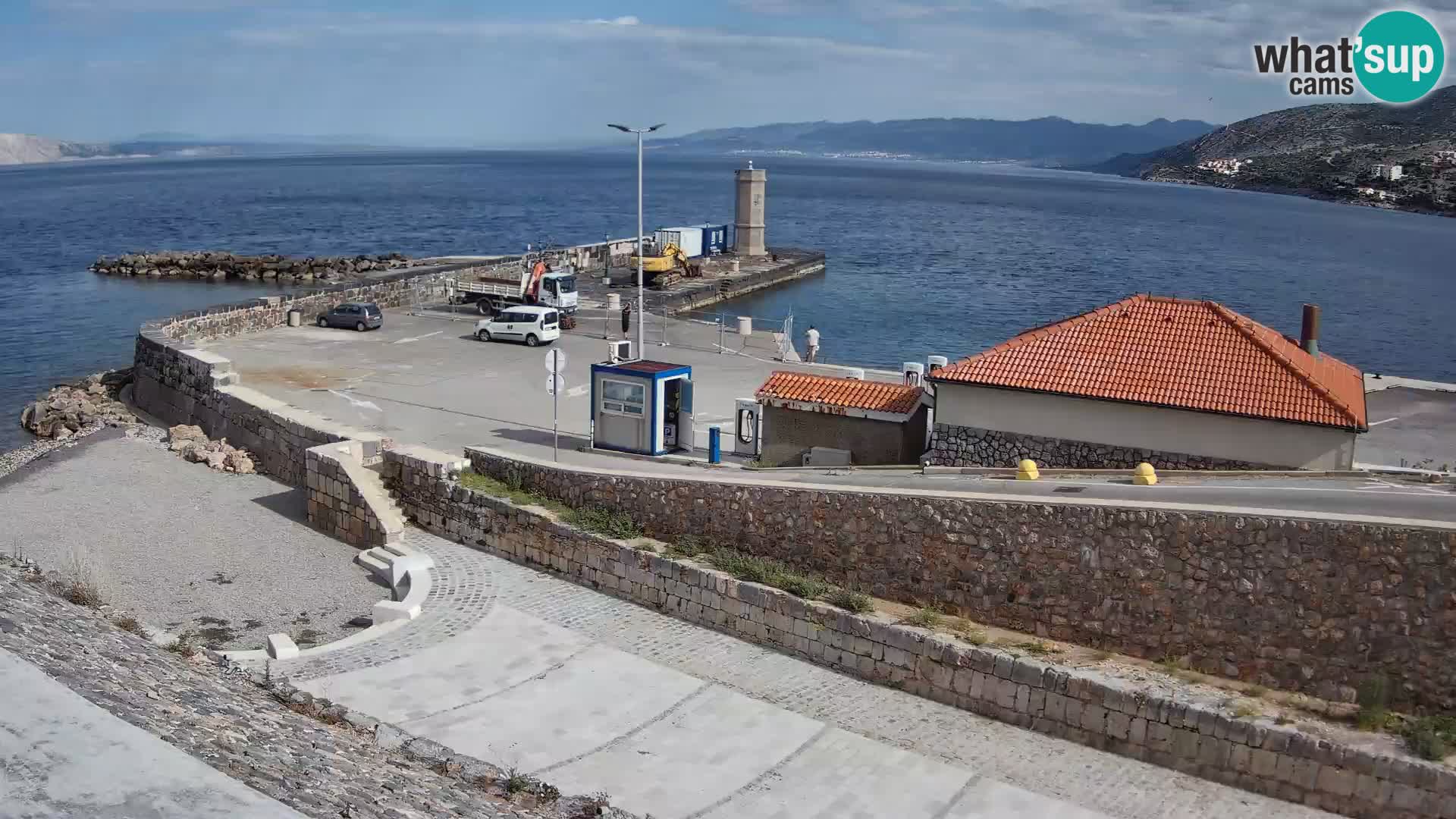 Webcam Porto di Segna – Frangiflutti e Faro in diretta
