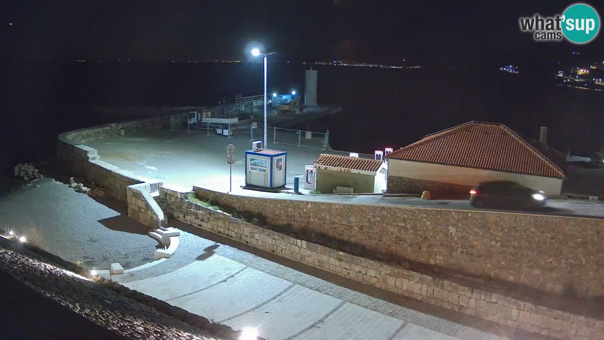Webcam puerto de Senj – Rompeolas y faro en directo