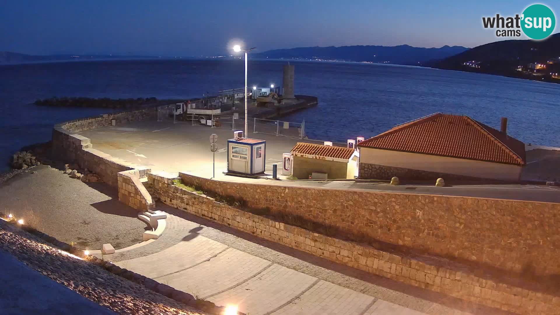 Webcam Porto di Segna – Frangiflutti e Faro in diretta