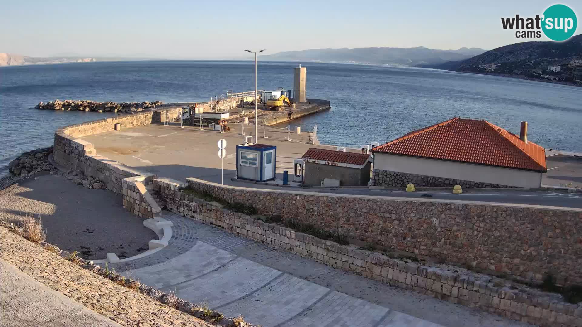 Senj Harbour Webcam – Breakwater & Lighthouse Live View