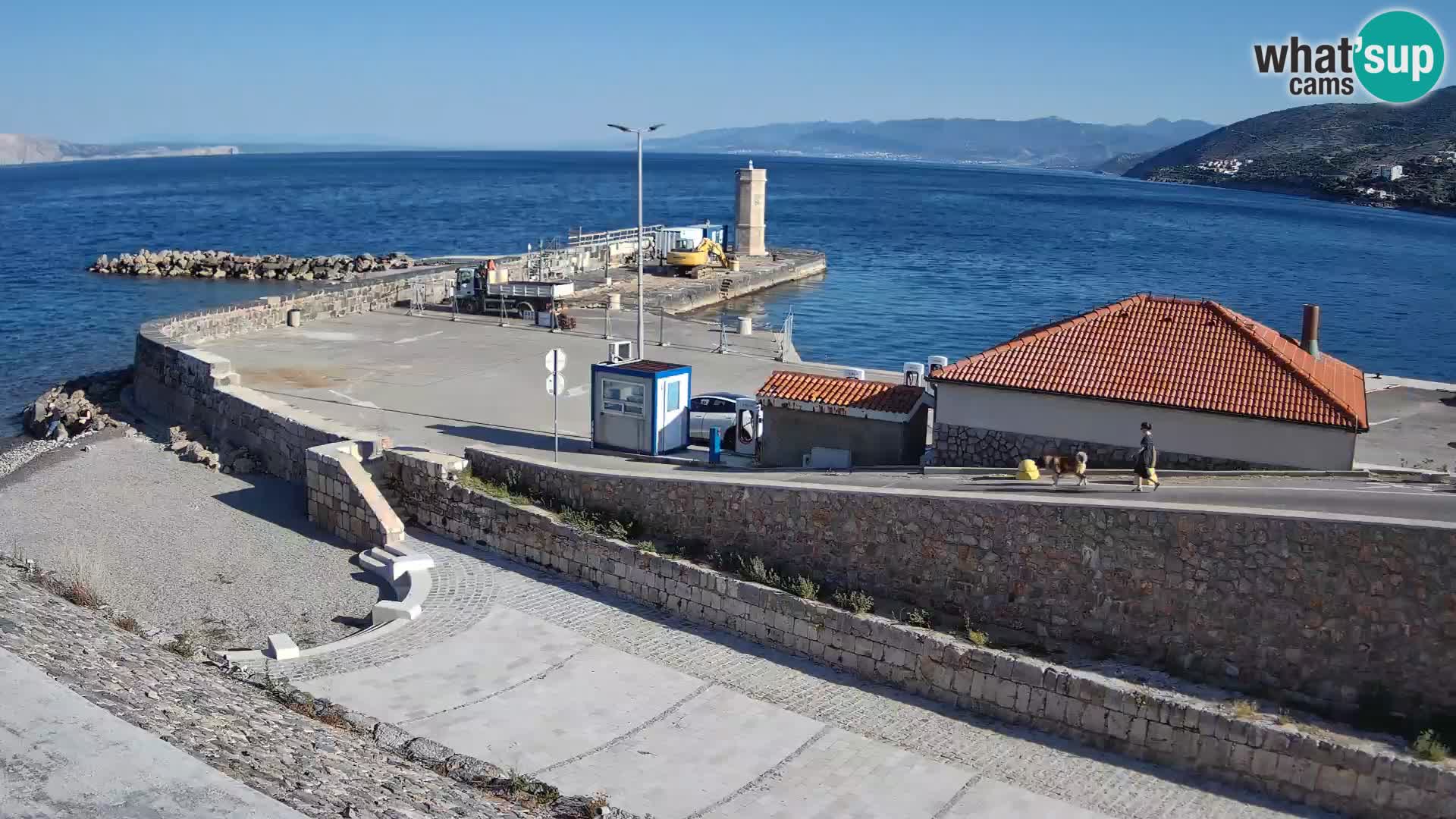 Webcam port de Senj – Vue sur la jetée et le phare