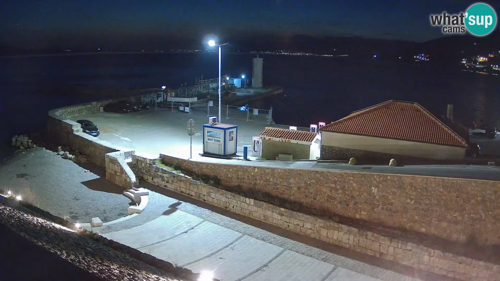 Webcam puerto de Senj – Rompeolas y faro en directo