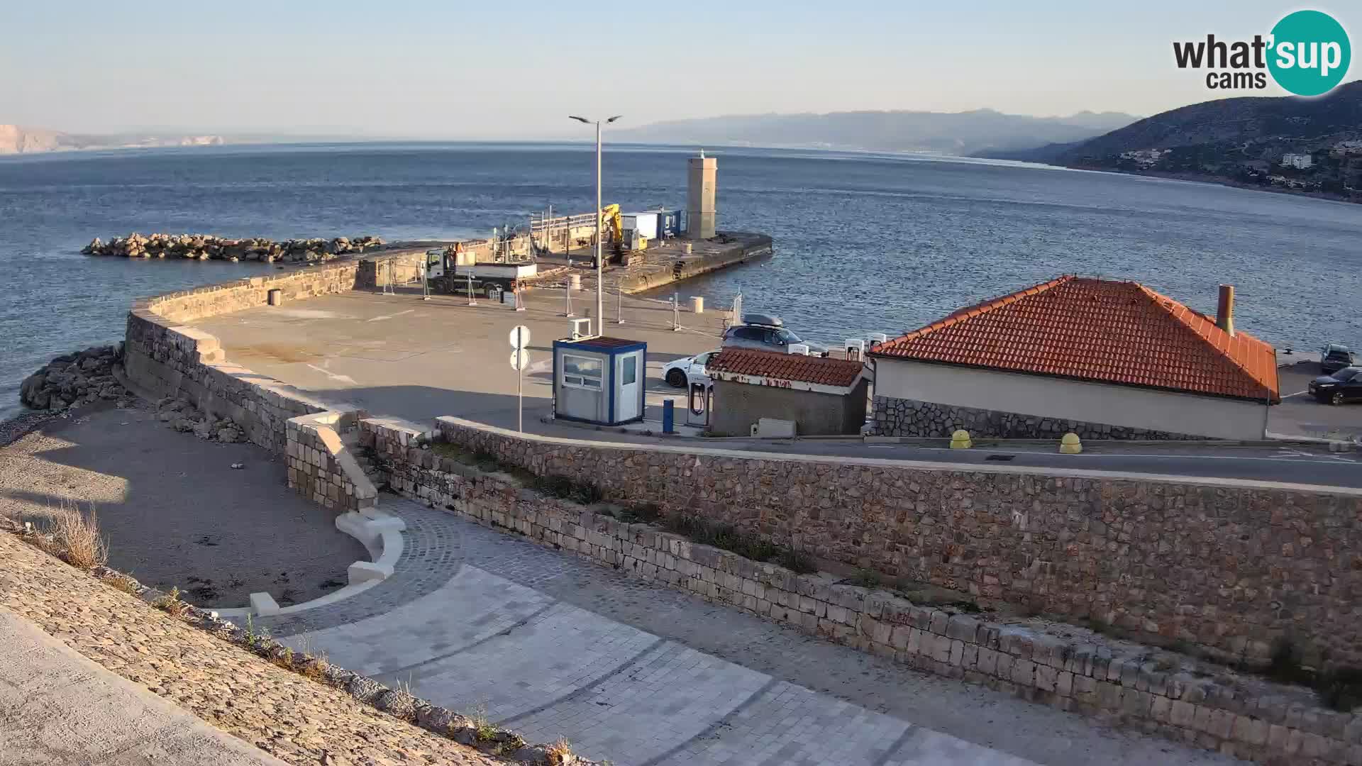 Webcam Porto di Segna – Frangiflutti e Faro in diretta