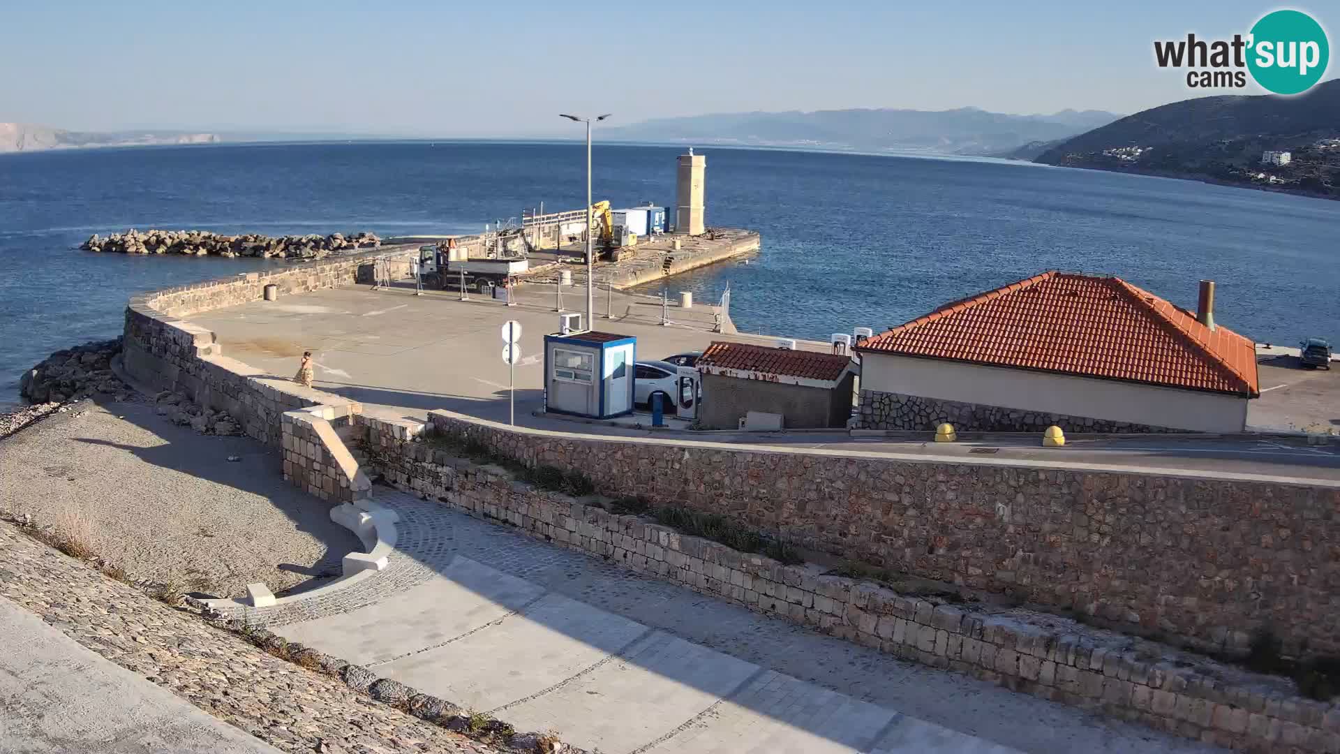 Webcam Porto di Segna – Frangiflutti e Faro in diretta
