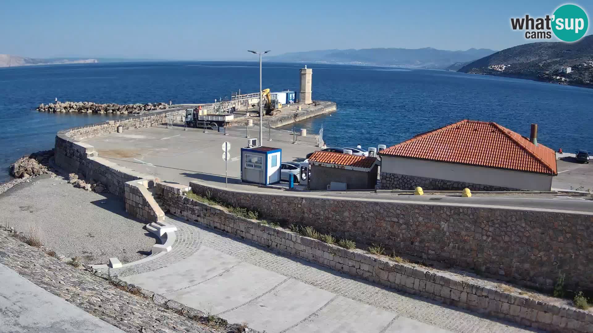 Webcam puerto de Senj – Rompeolas y faro en directo