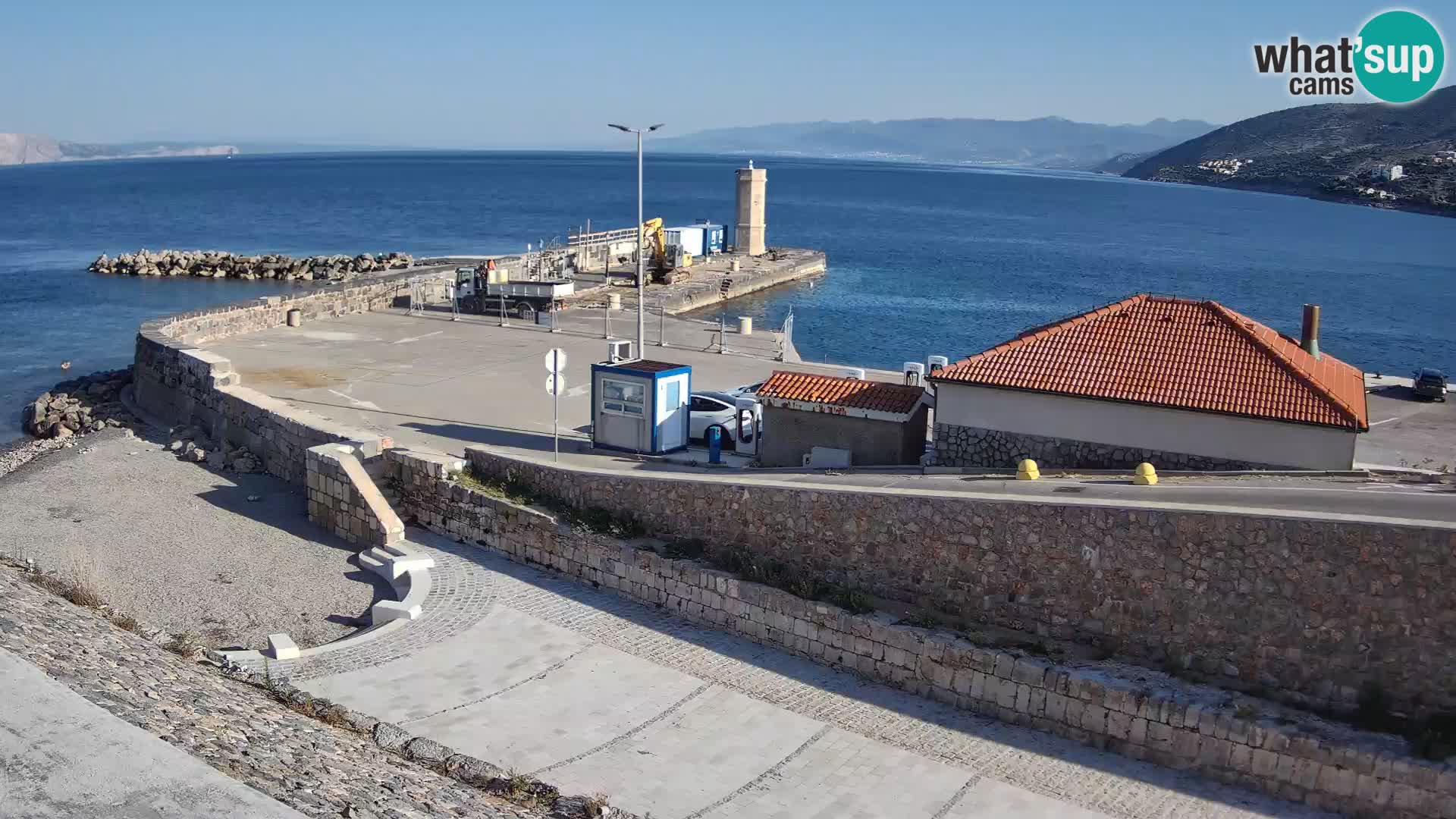 Webcam Porto di Segna – Frangiflutti e Faro in diretta
