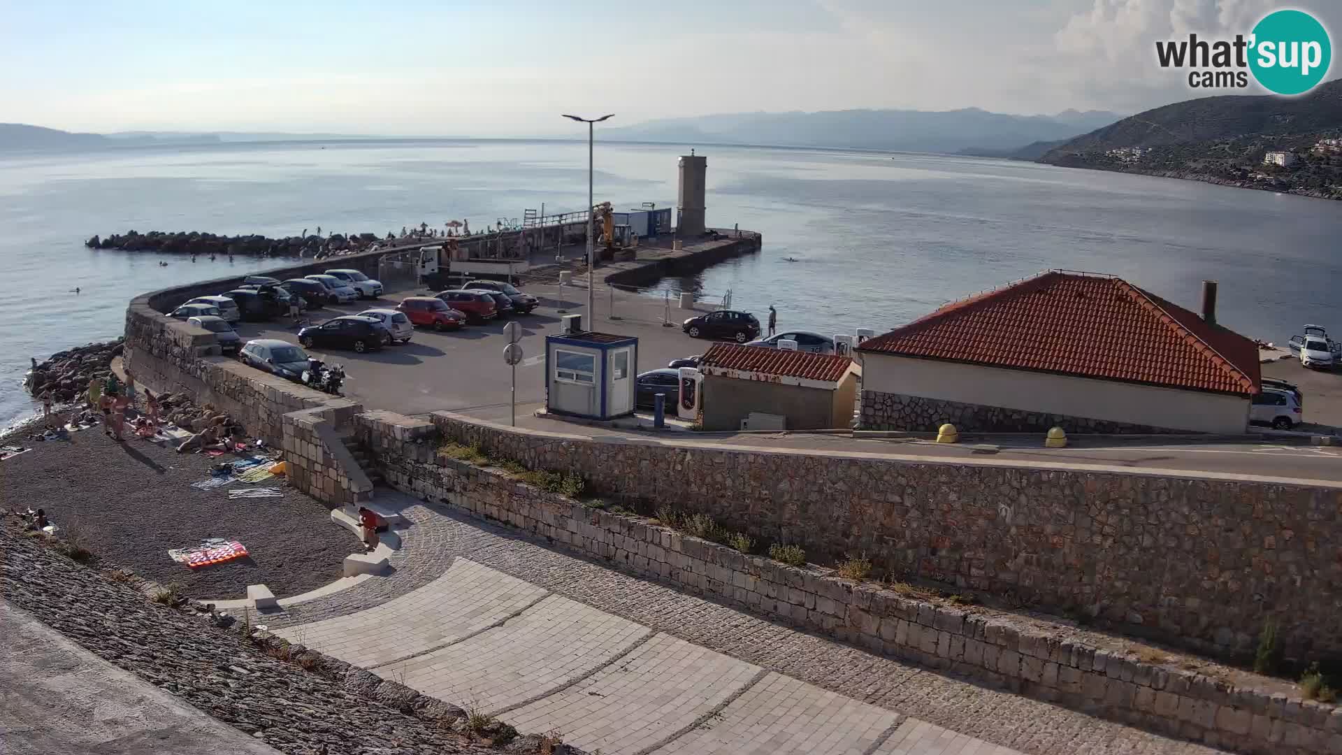 Web kamera Senj luka – Lukobran i svjetionik uživo