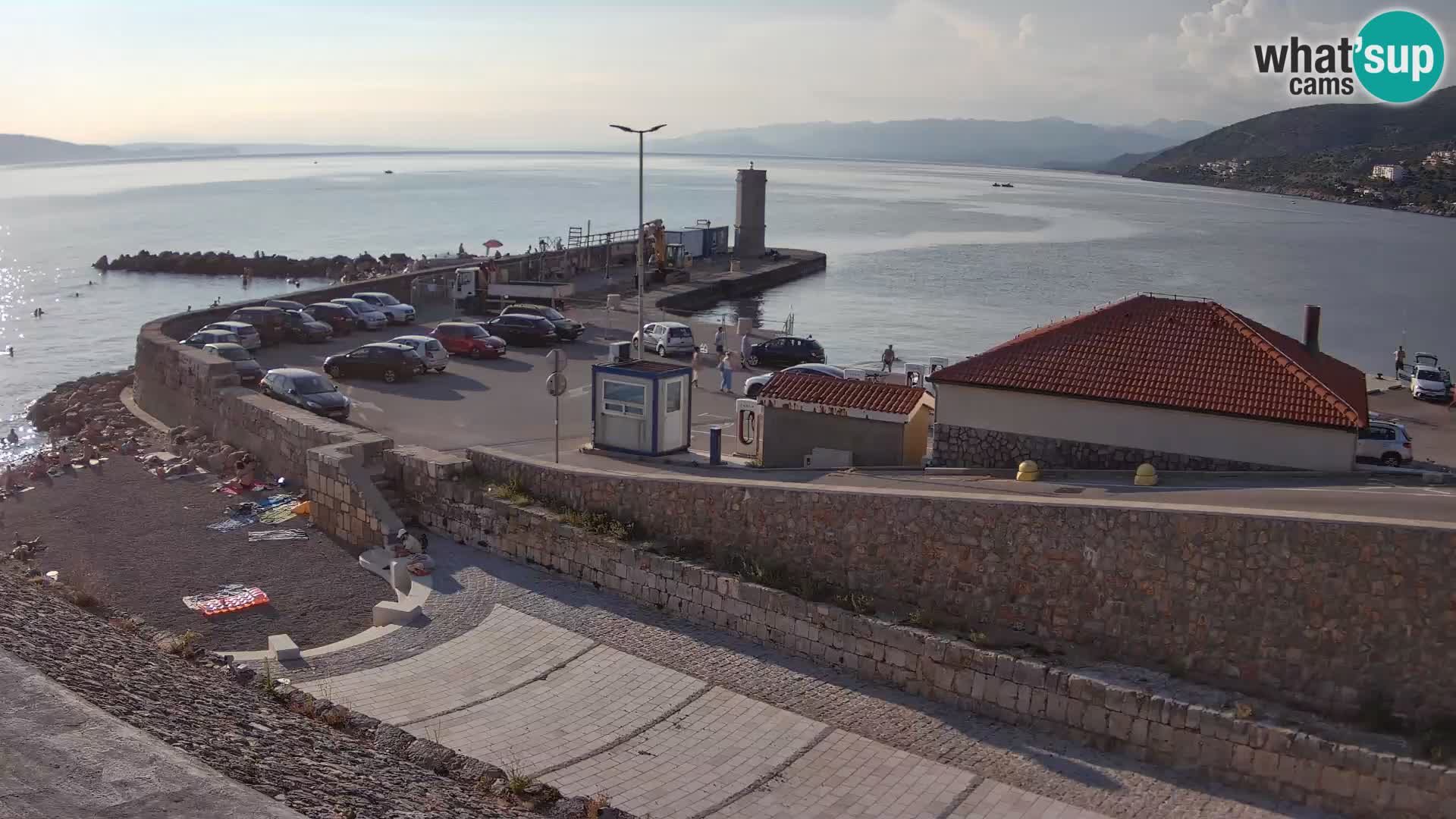 Web kamera Senj luka – Lukobran i svjetionik uživo
