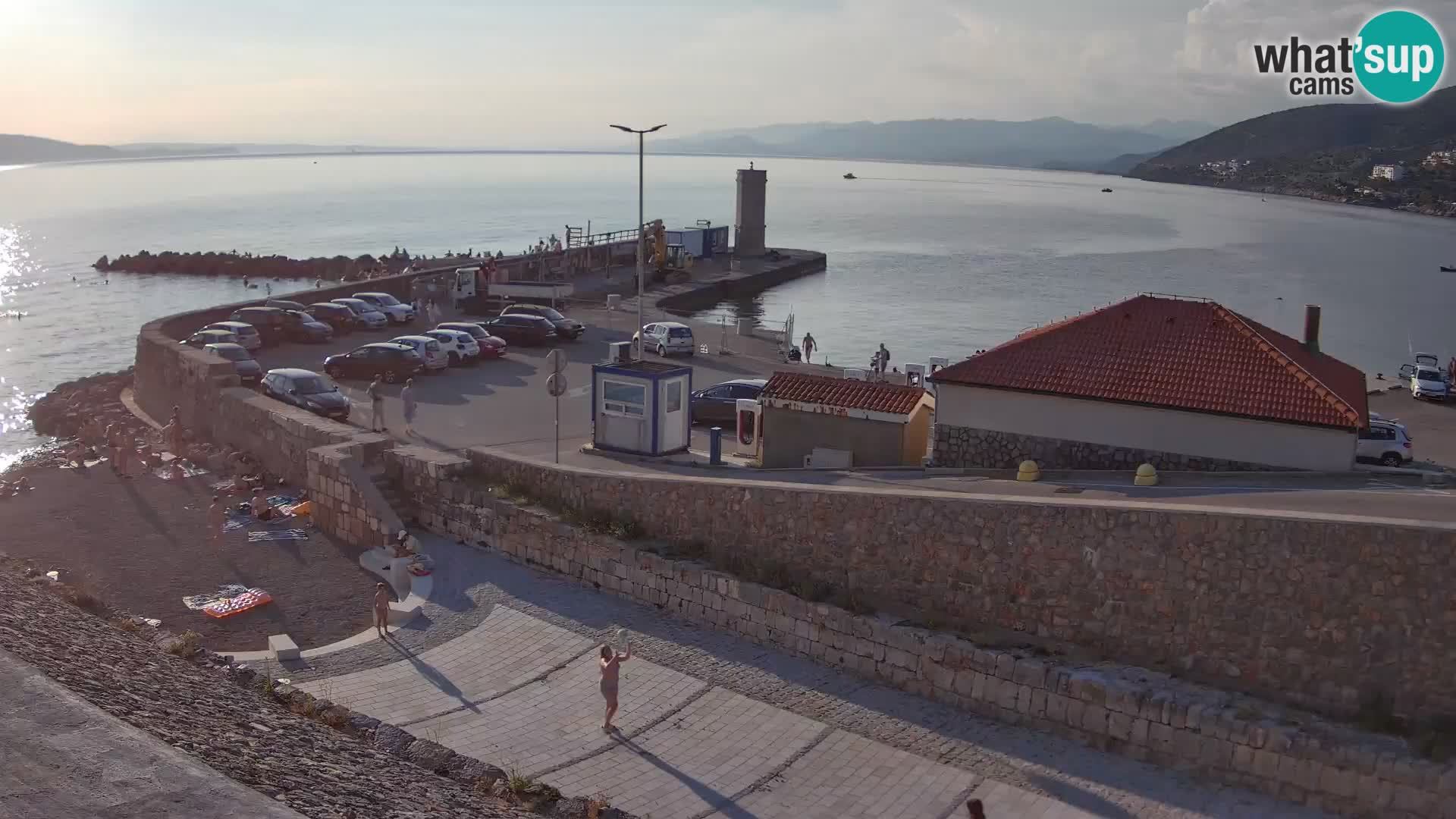 Web kamera Senj luka – Lukobran i svjetionik uživo