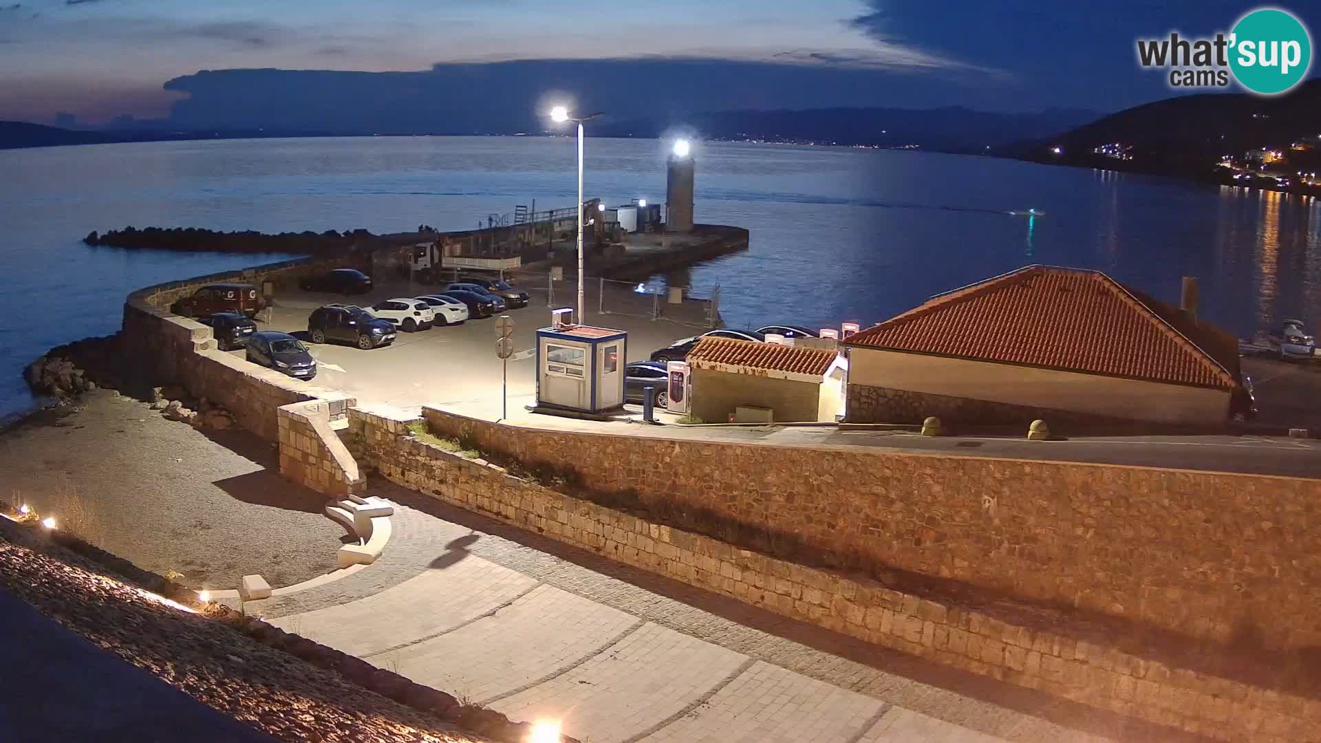 Webcam puerto de Senj – Rompeolas y faro en directo