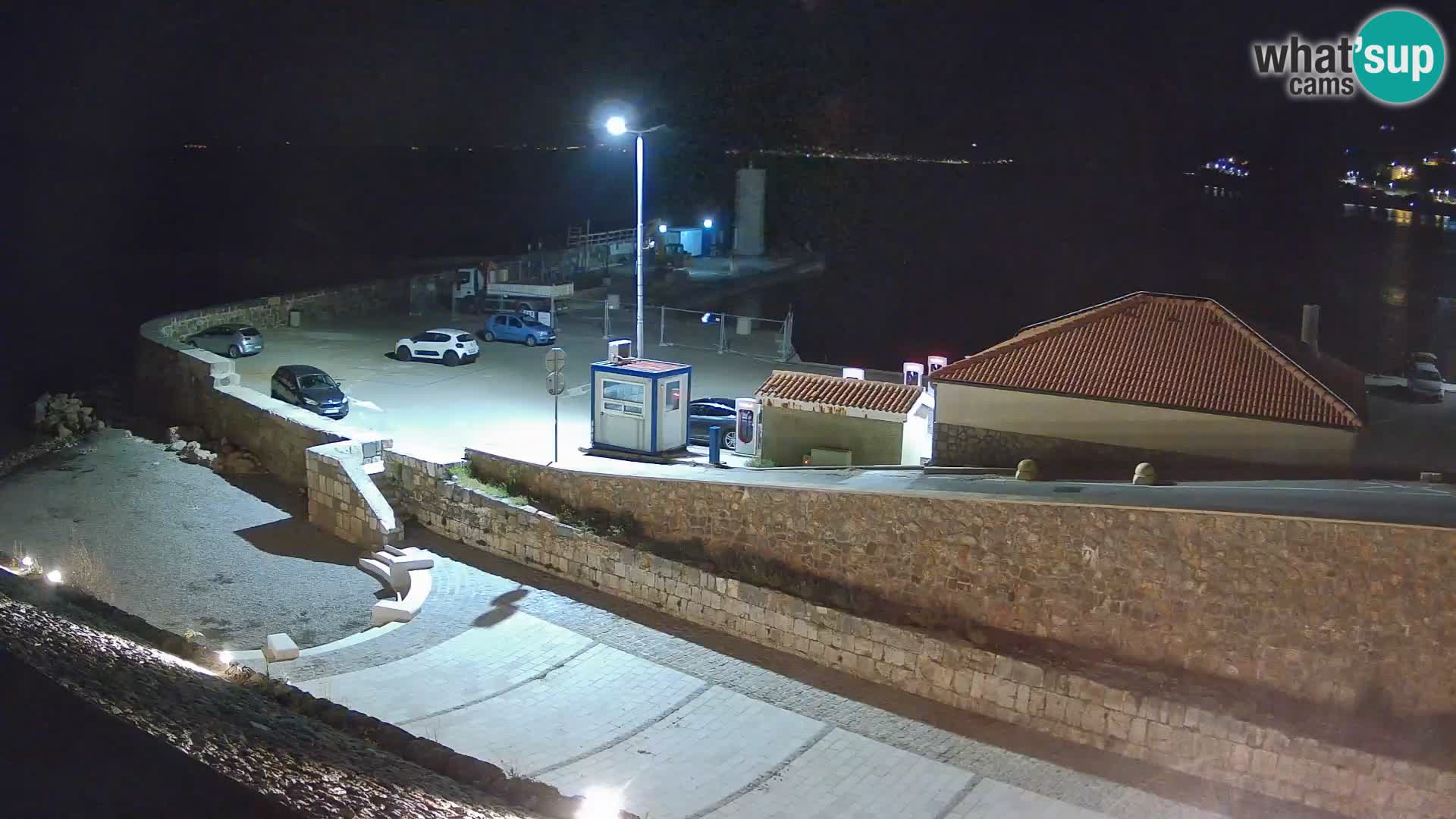 Webcam puerto de Senj – Rompeolas y faro en directo