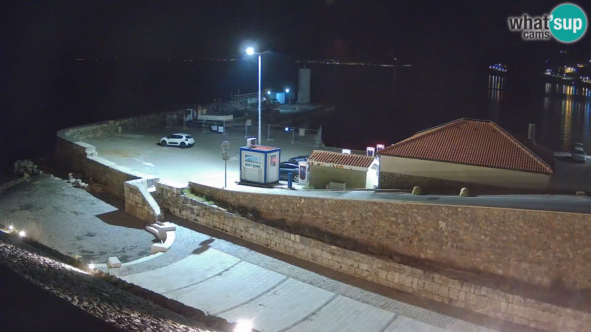 Webcam puerto de Senj – Rompeolas y faro en directo