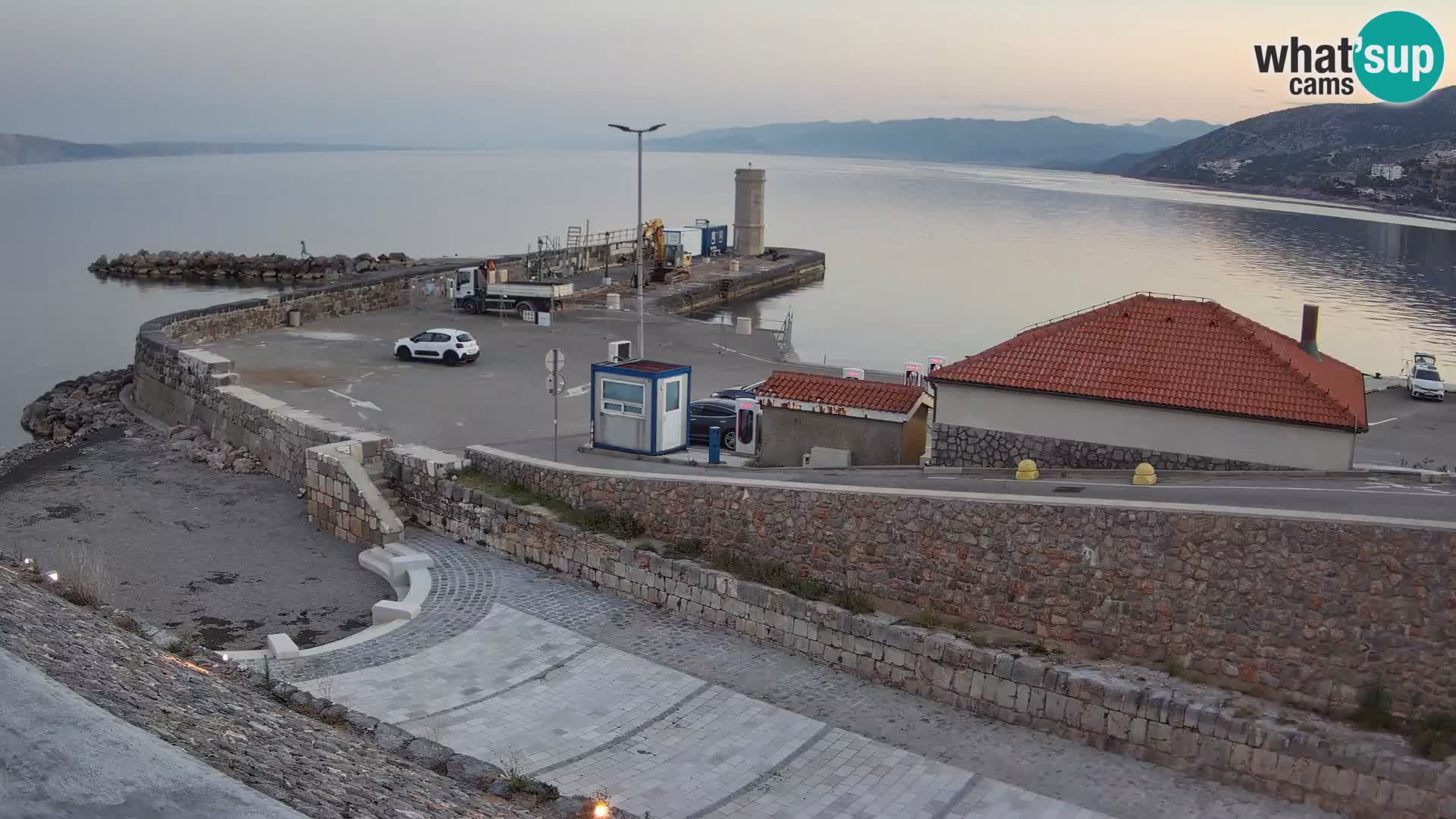 Senj Harbour Webcam – Breakwater & Lighthouse Live View