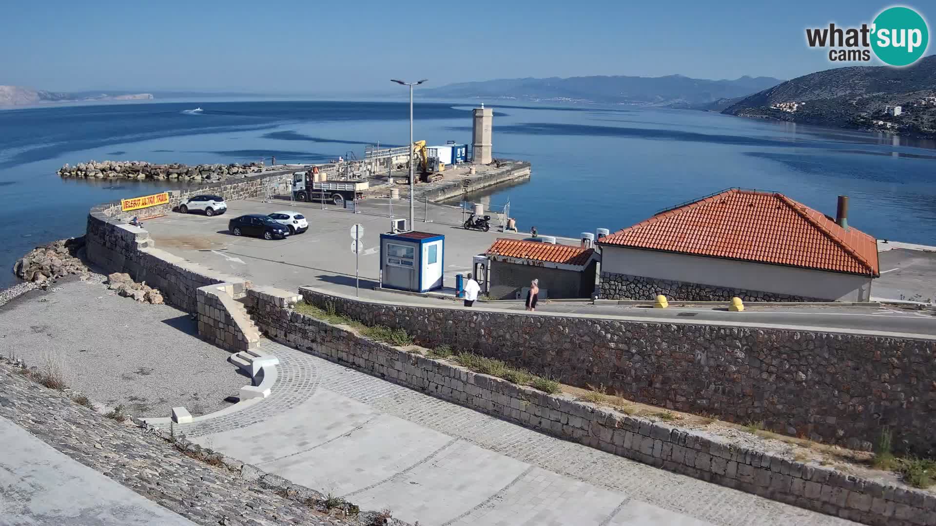 Senj Hafen Webcam – Wellenbrecher & Leuchtturm Liveblick