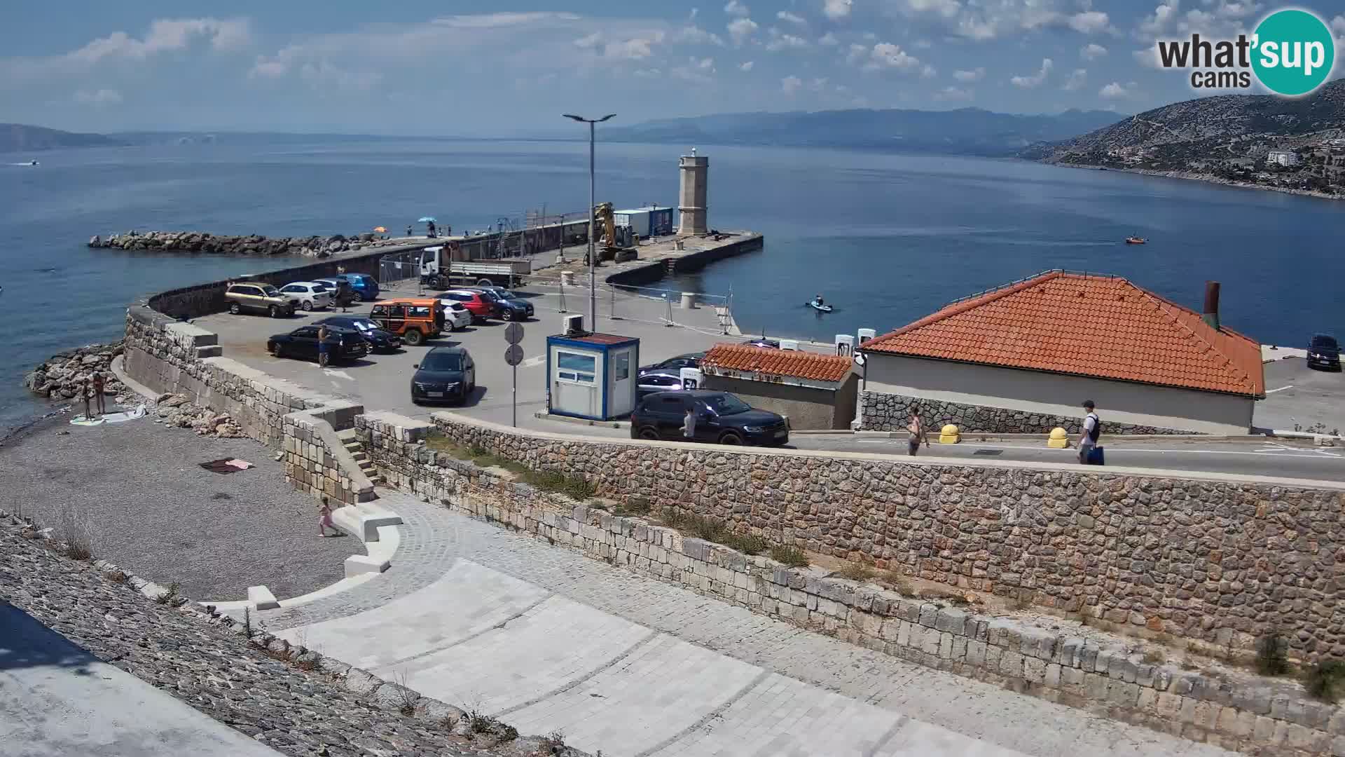 Webcam port de Senj – Vue sur la jetée et le phare