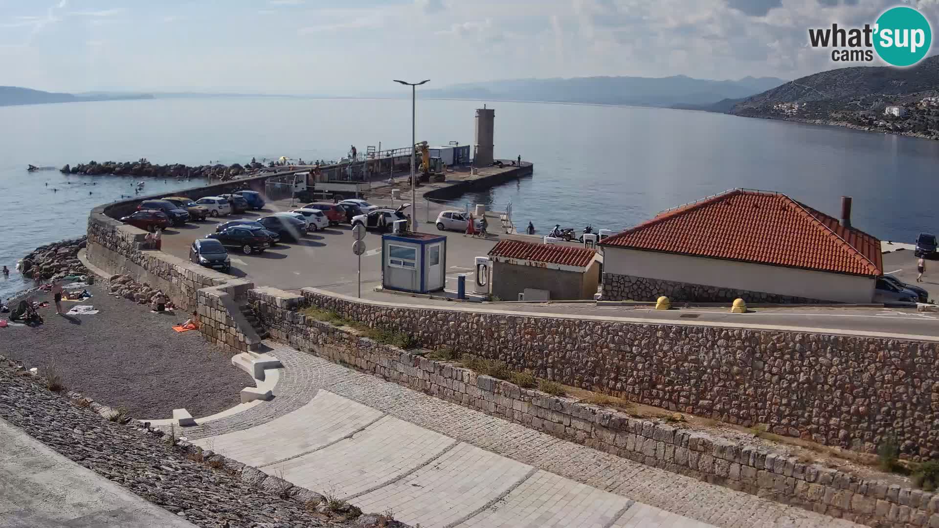 Senj Hafen Webcam – Wellenbrecher & Leuchtturm Liveblick
