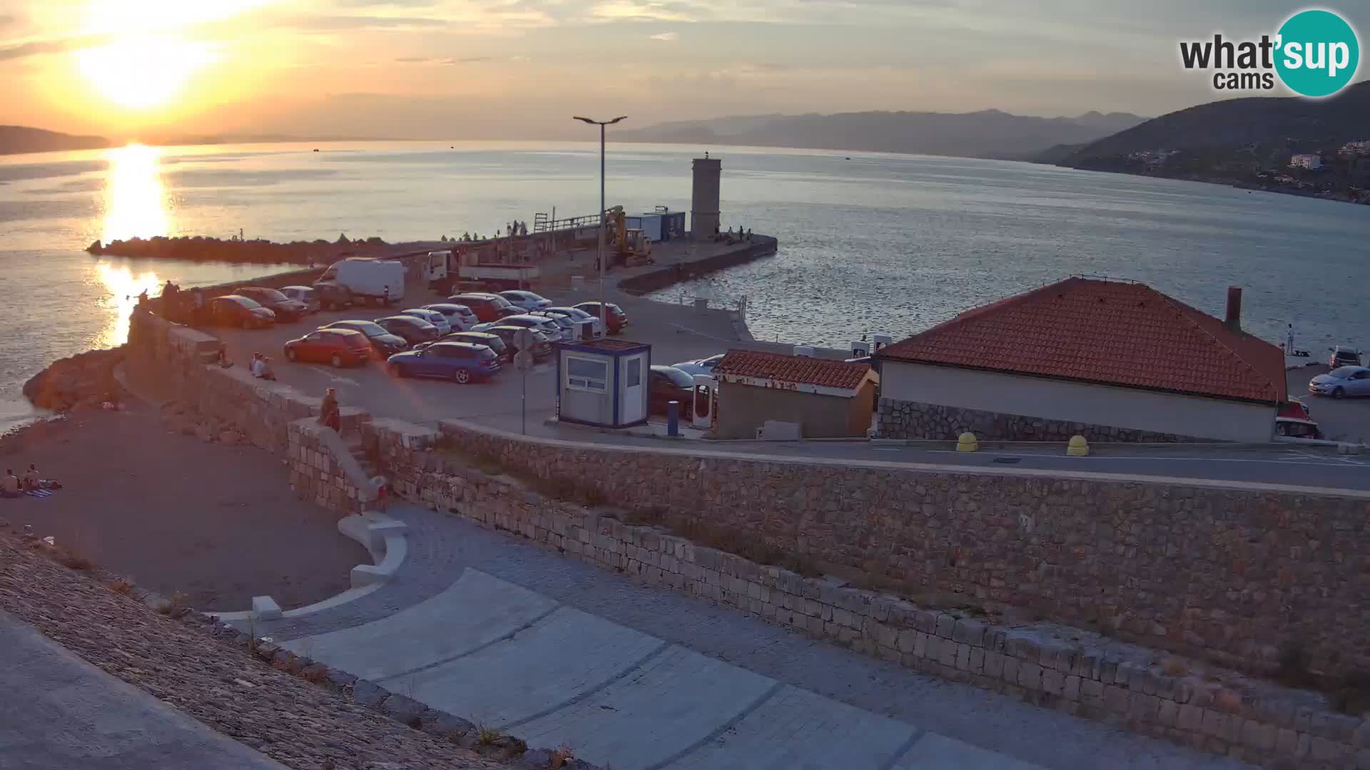 Web kamera Senj luka – Lukobran i svjetionik uživo