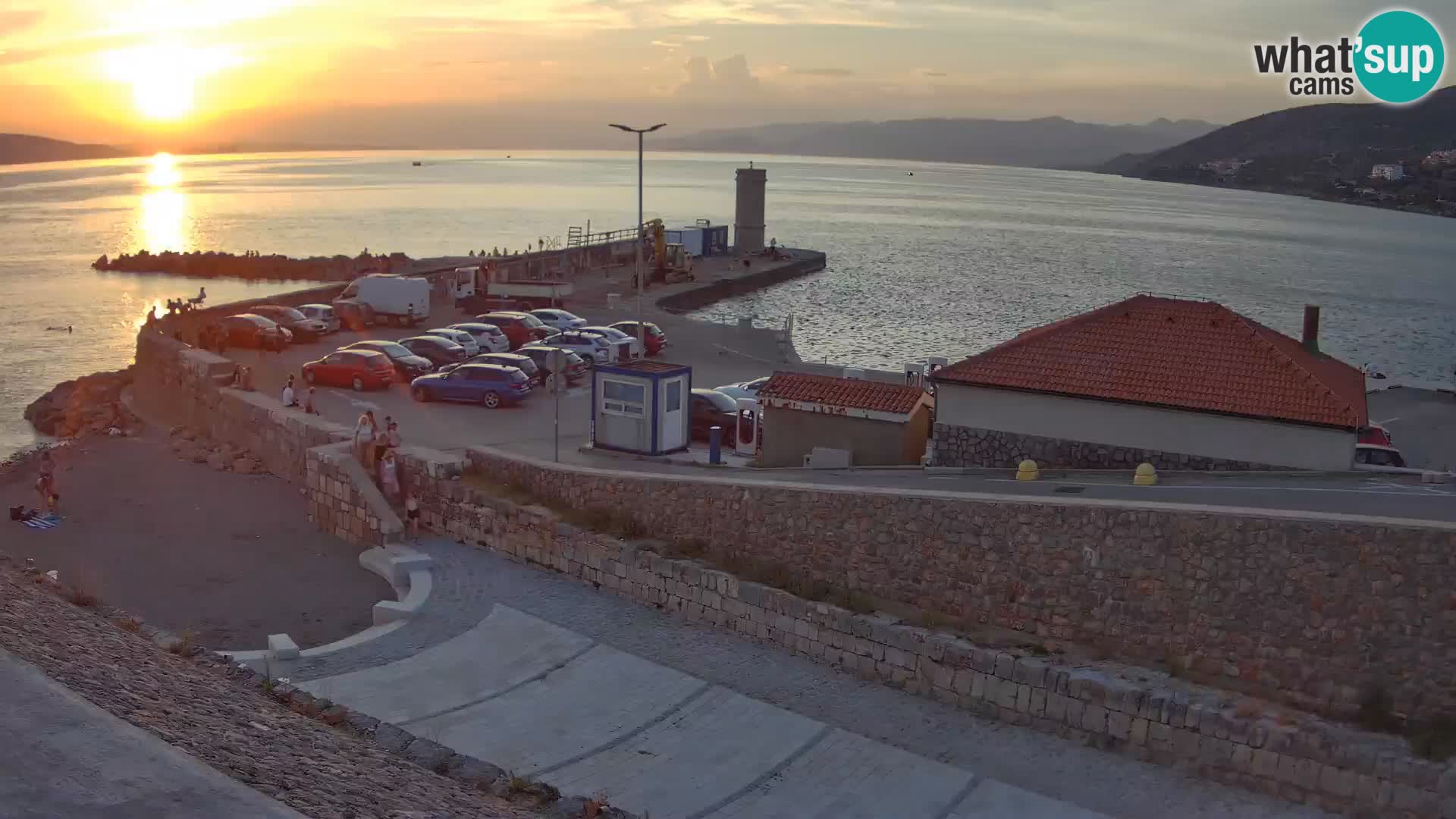 Webcam Porto di Segna – Frangiflutti e Faro in diretta