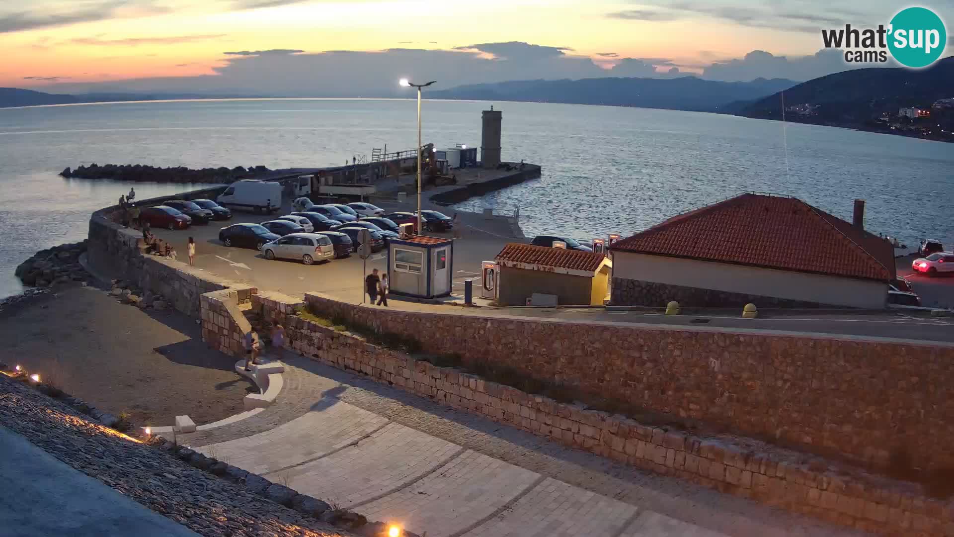 Webcam puerto de Senj – Rompeolas y faro en directo