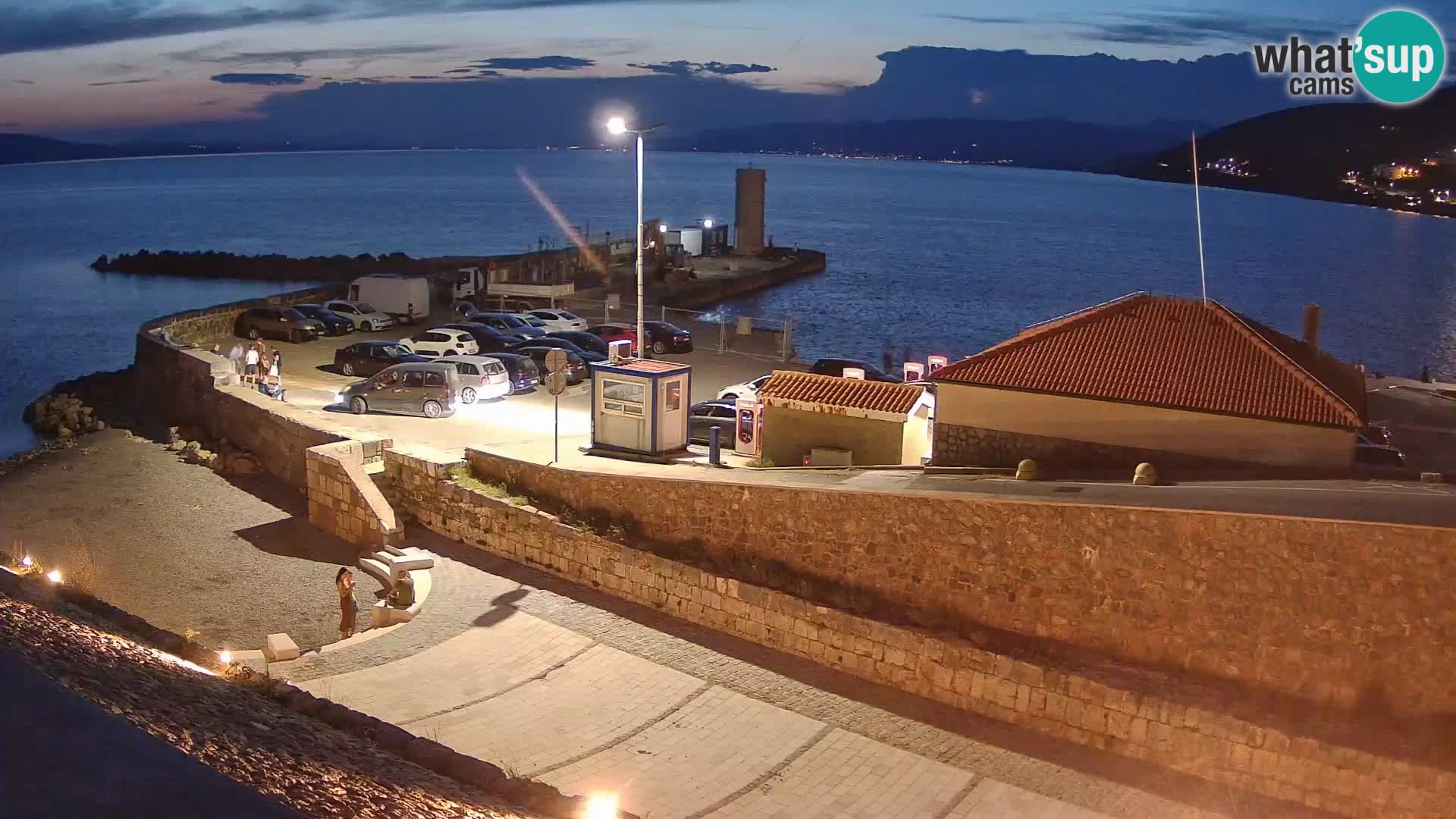 Webcam port de Senj – Vue sur la jetée et le phare