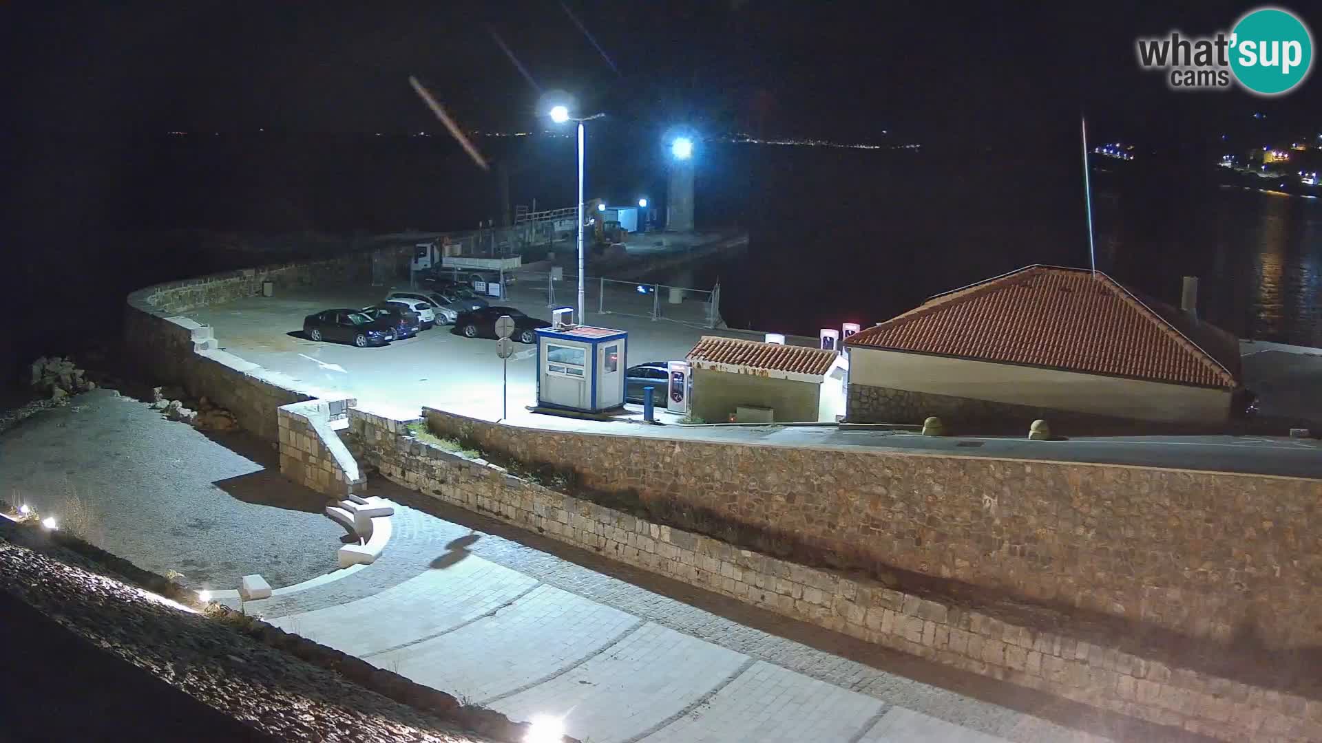 Senj Hafen Webcam – Wellenbrecher & Leuchtturm Liveblick