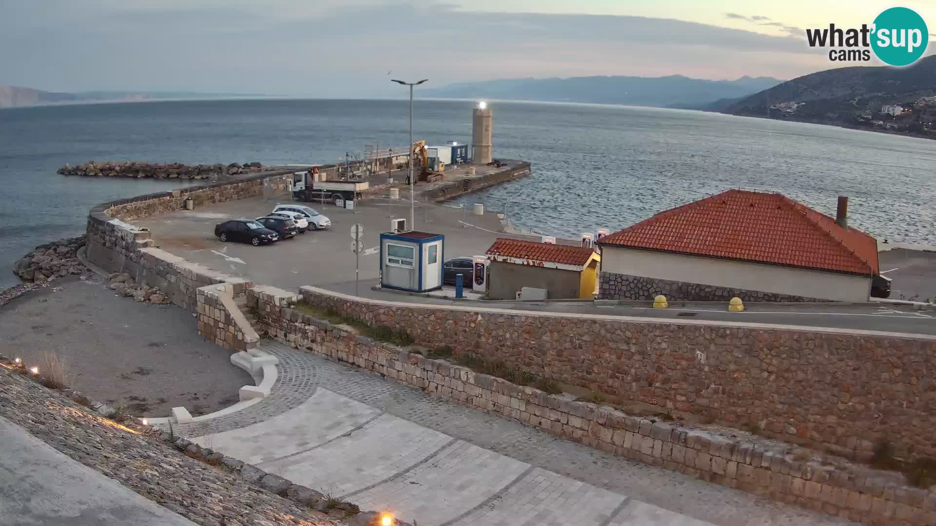Senj Harbour Webcam – Breakwater & Lighthouse Live View