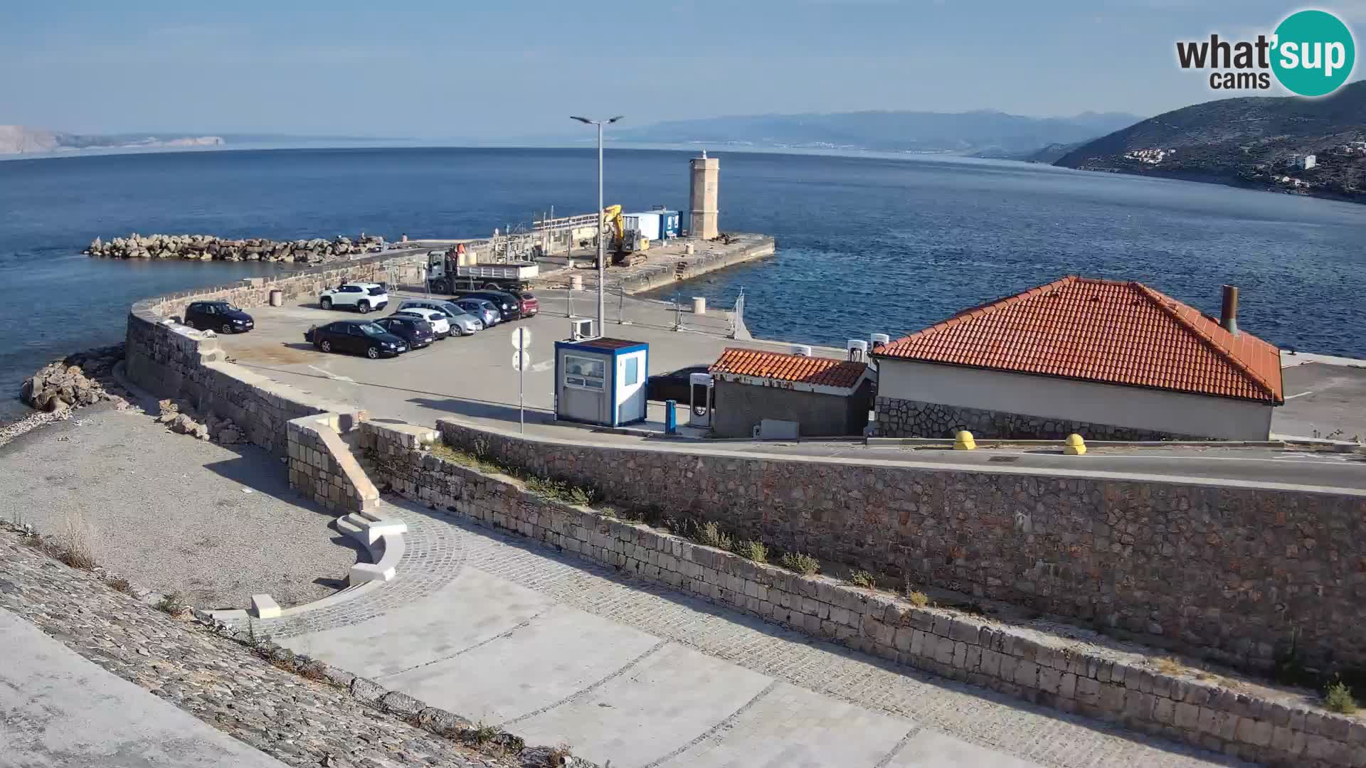 Web kamera Senj luka – Lukobran i svjetionik uživo