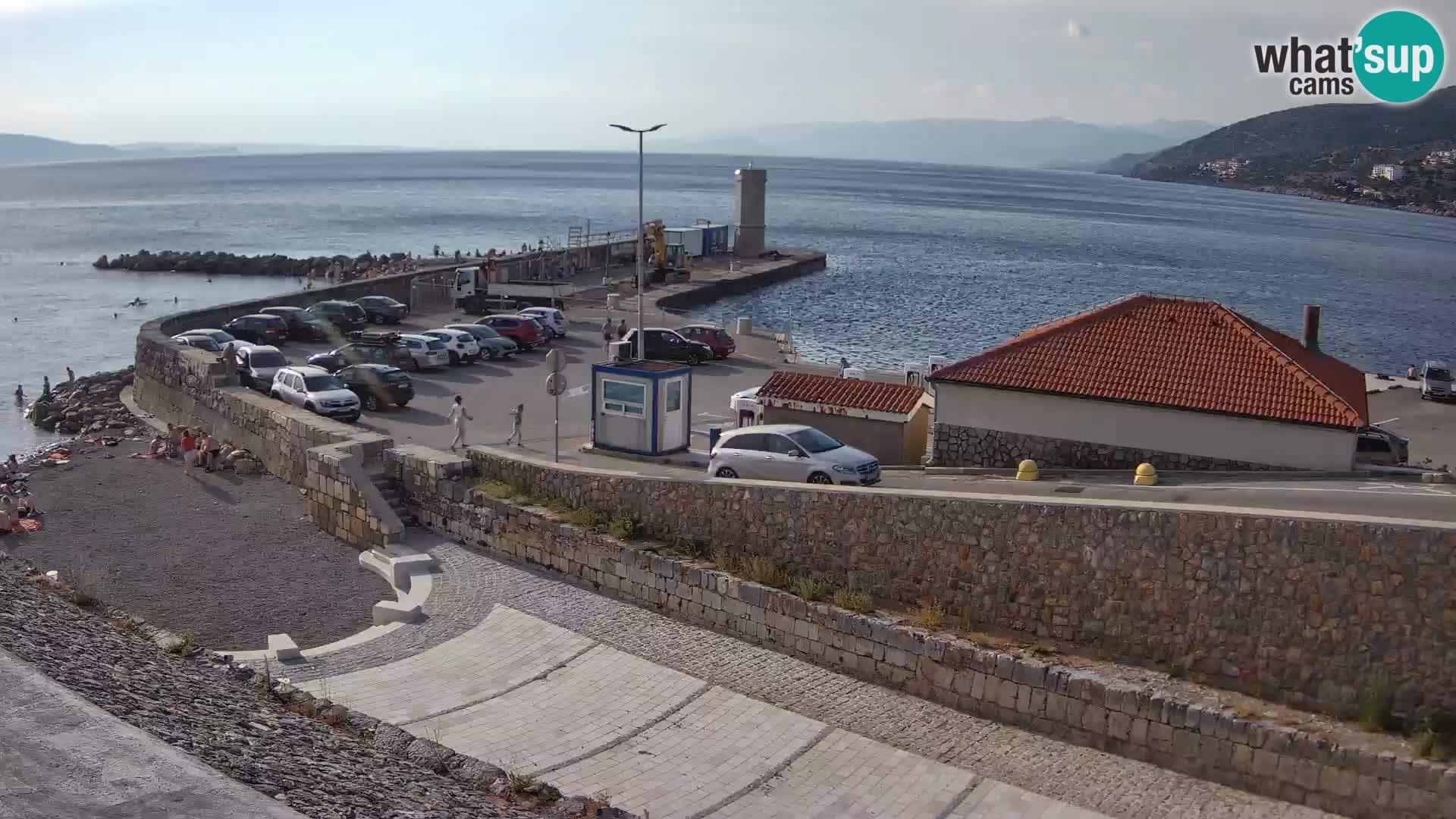 Web kamera Senj luka – Lukobran i svjetionik uživo