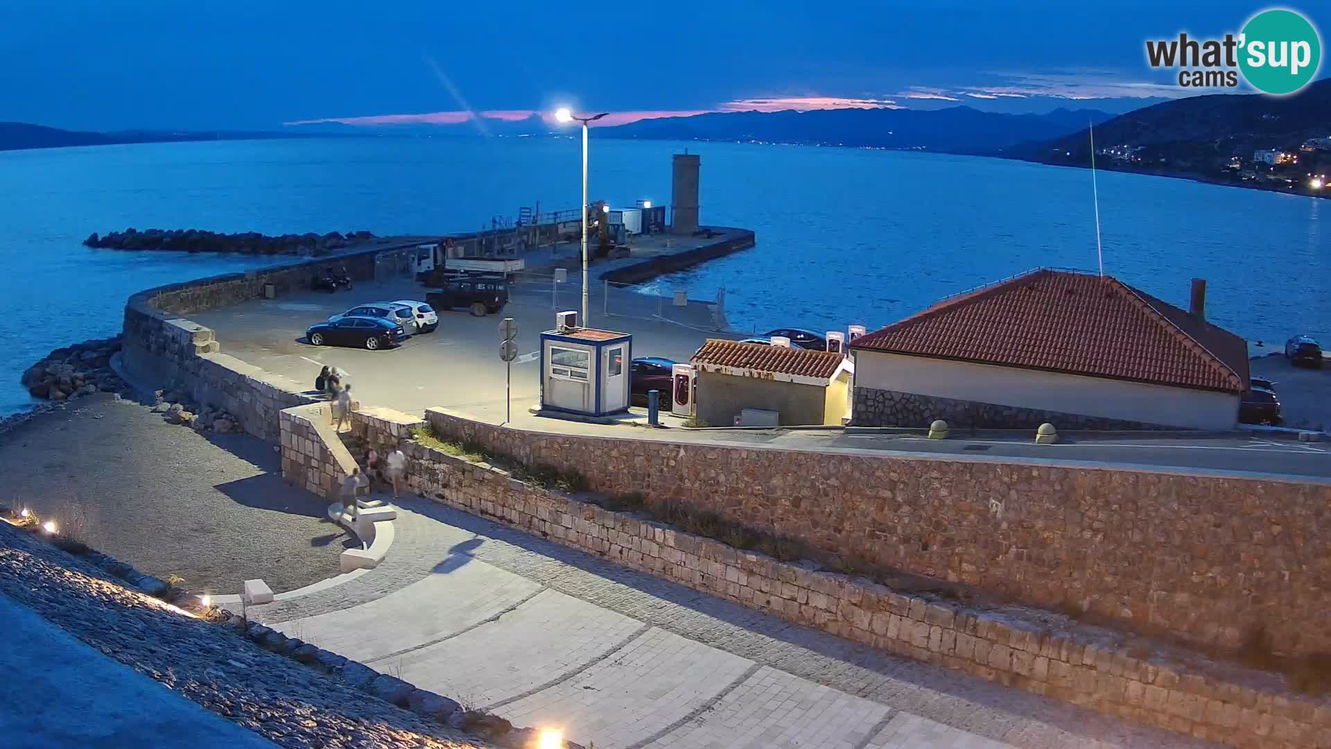 Webcam port de Senj – Vue sur la jetée et le phare