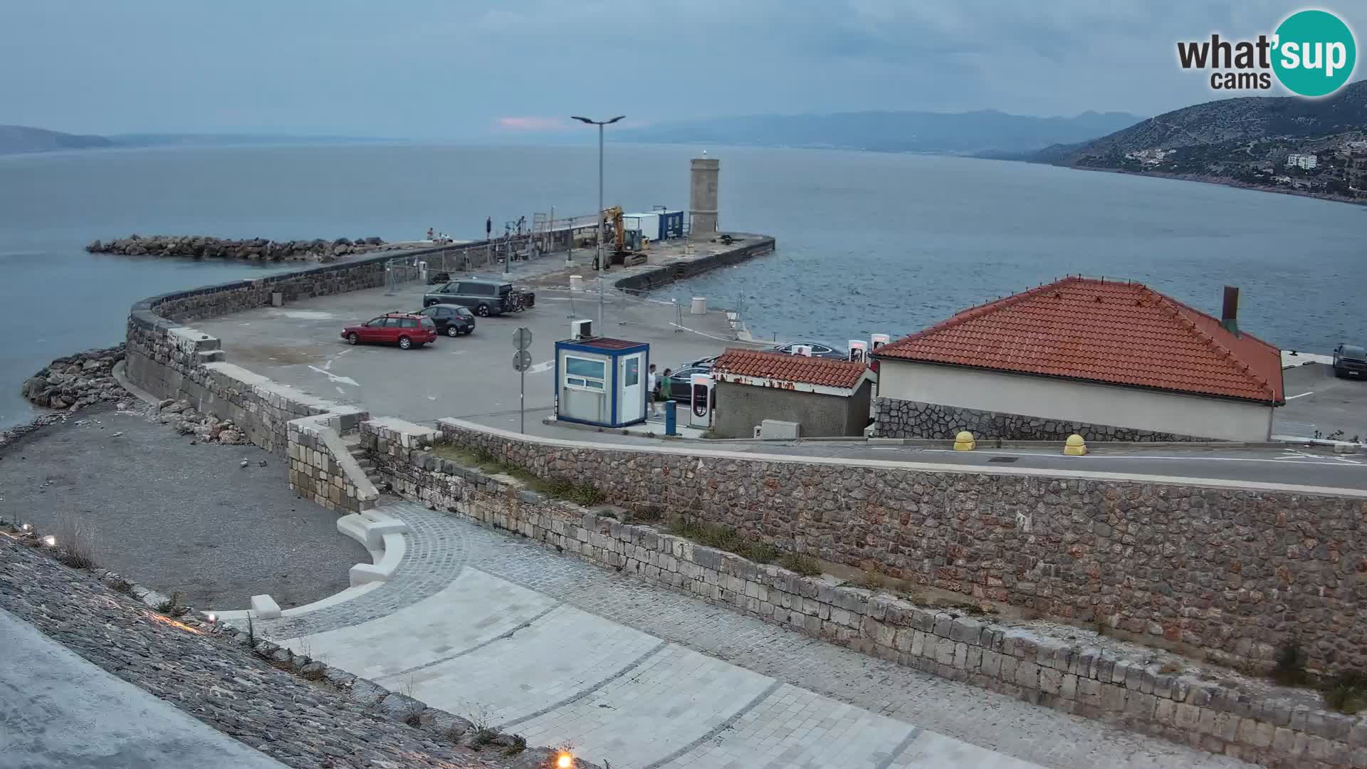 Web kamera Senj luka – Lukobran i svjetionik uživo