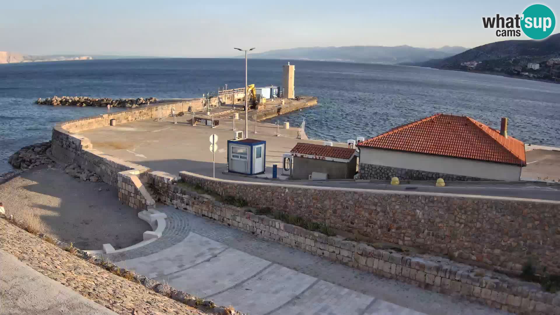 Senj Harbour Webcam – Breakwater & Lighthouse Live View