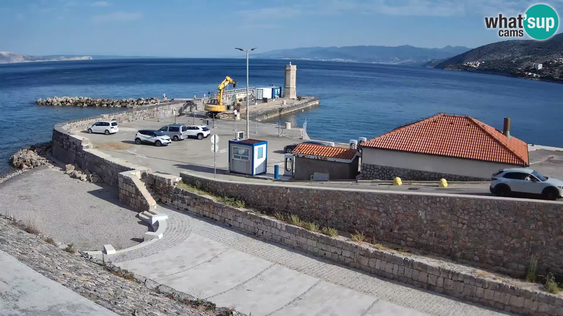 Webcam port de Senj – Vue sur la jetée et le phare