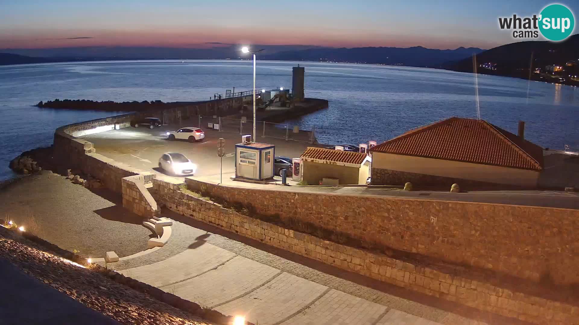 Webcam puerto de Senj – Rompeolas y faro en directo
