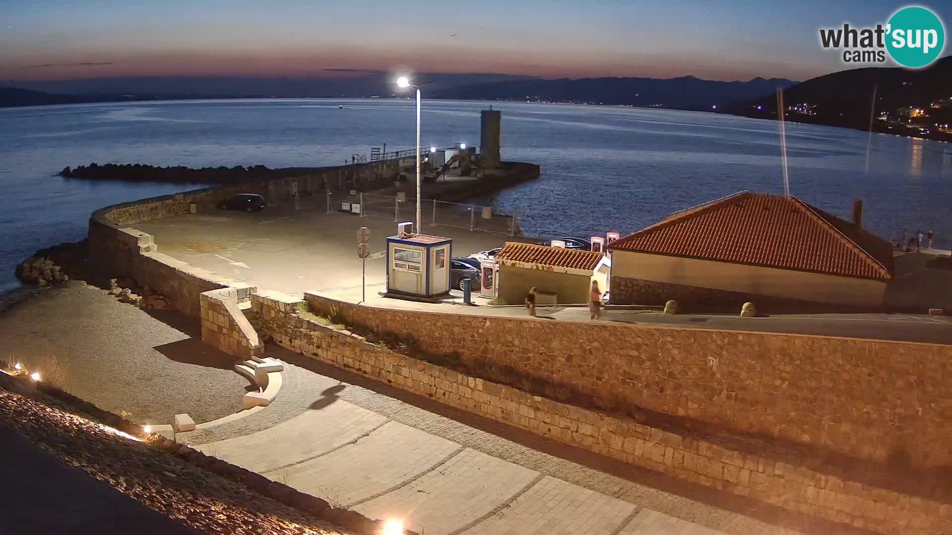 Senj Hafen Webcam – Wellenbrecher & Leuchtturm Liveblick