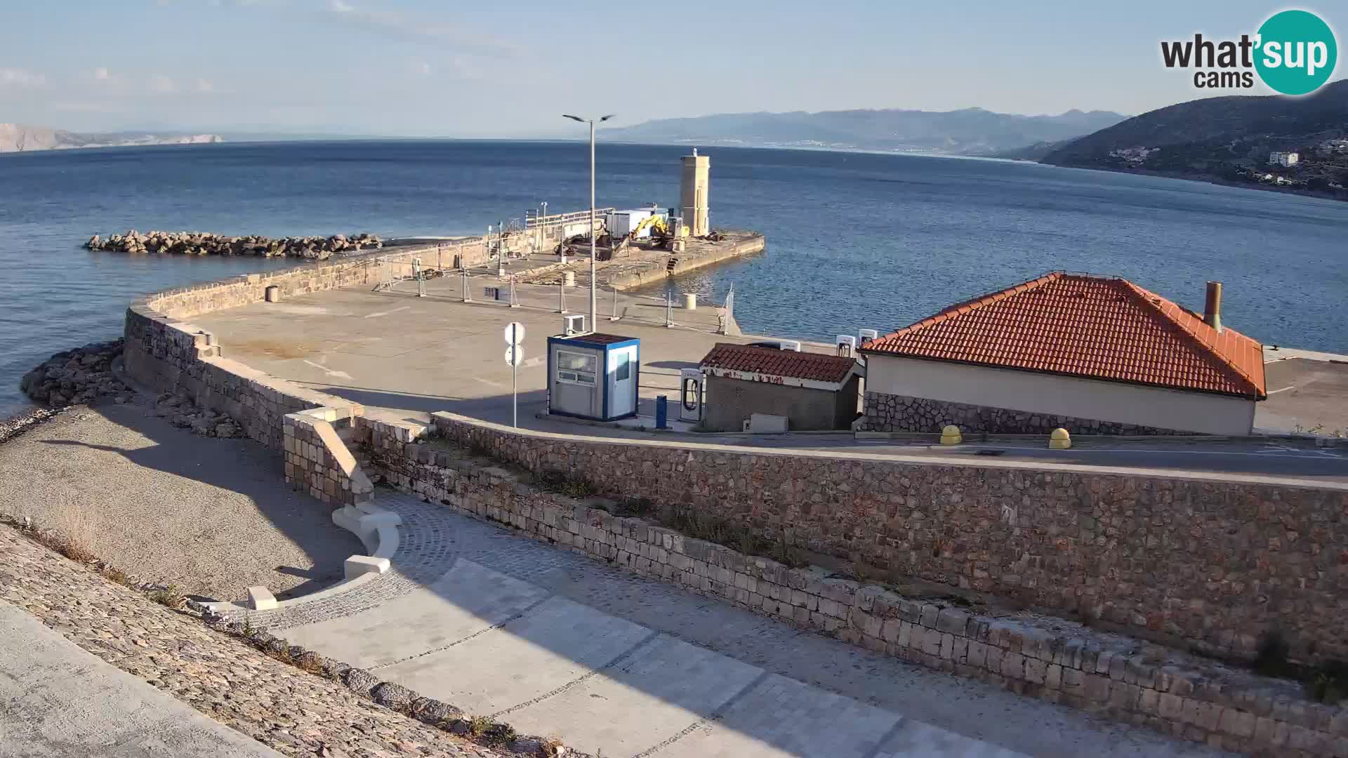 Webcam Porto di Segna – Frangiflutti e Faro in diretta