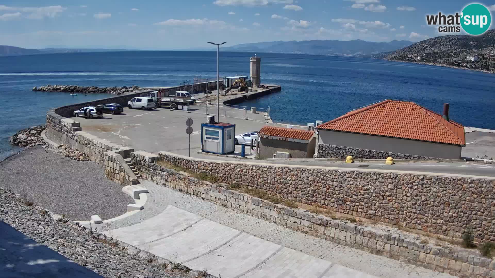 Webcam port de Senj – Vue sur la jetée et le phare