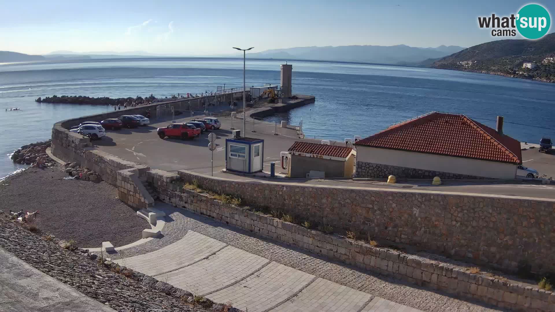 Webcam port de Senj – Vue sur la jetée et le phare